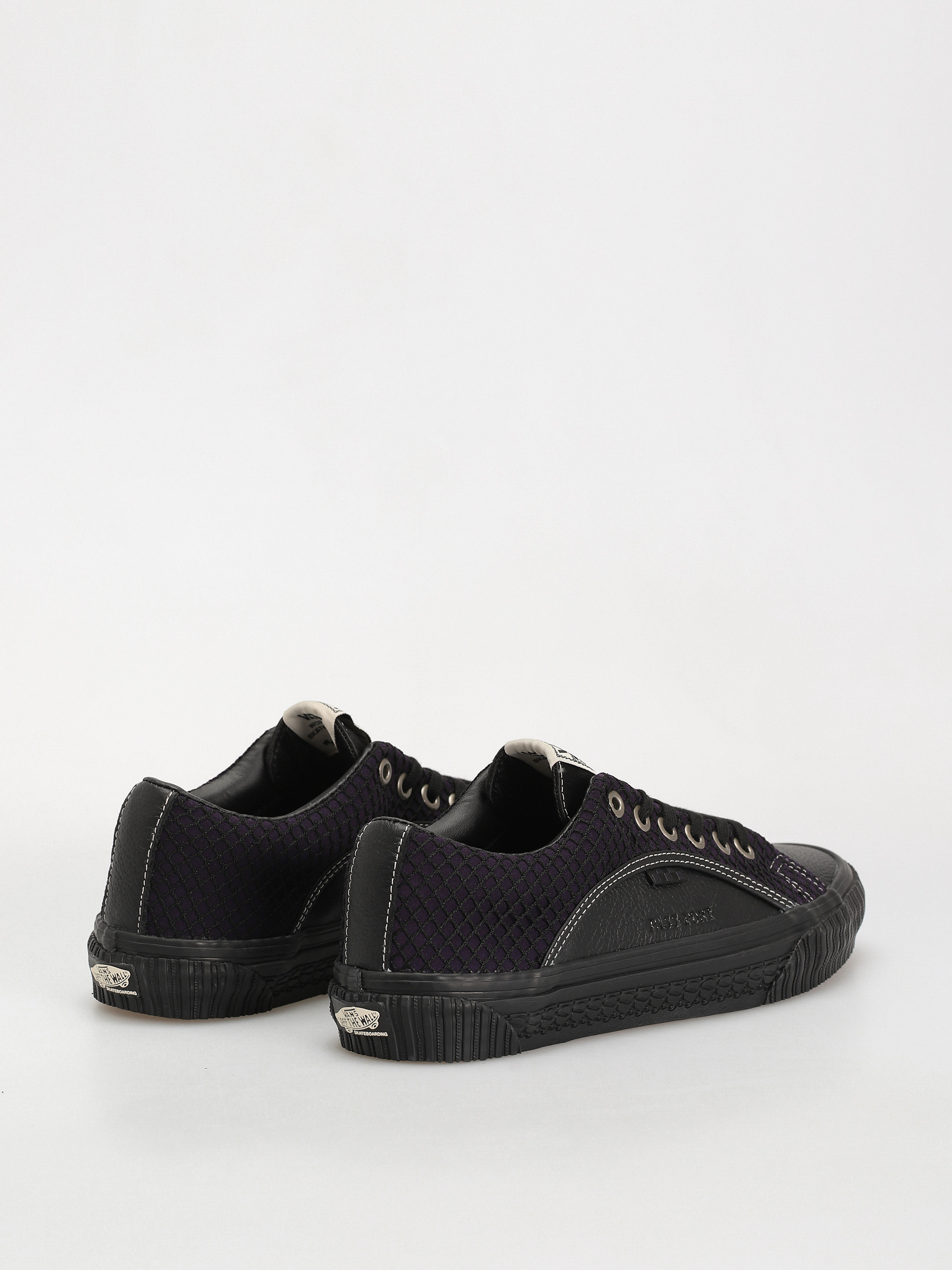 Vans X Pass Port Skate Lampin Shoes (pass-port black/purple)