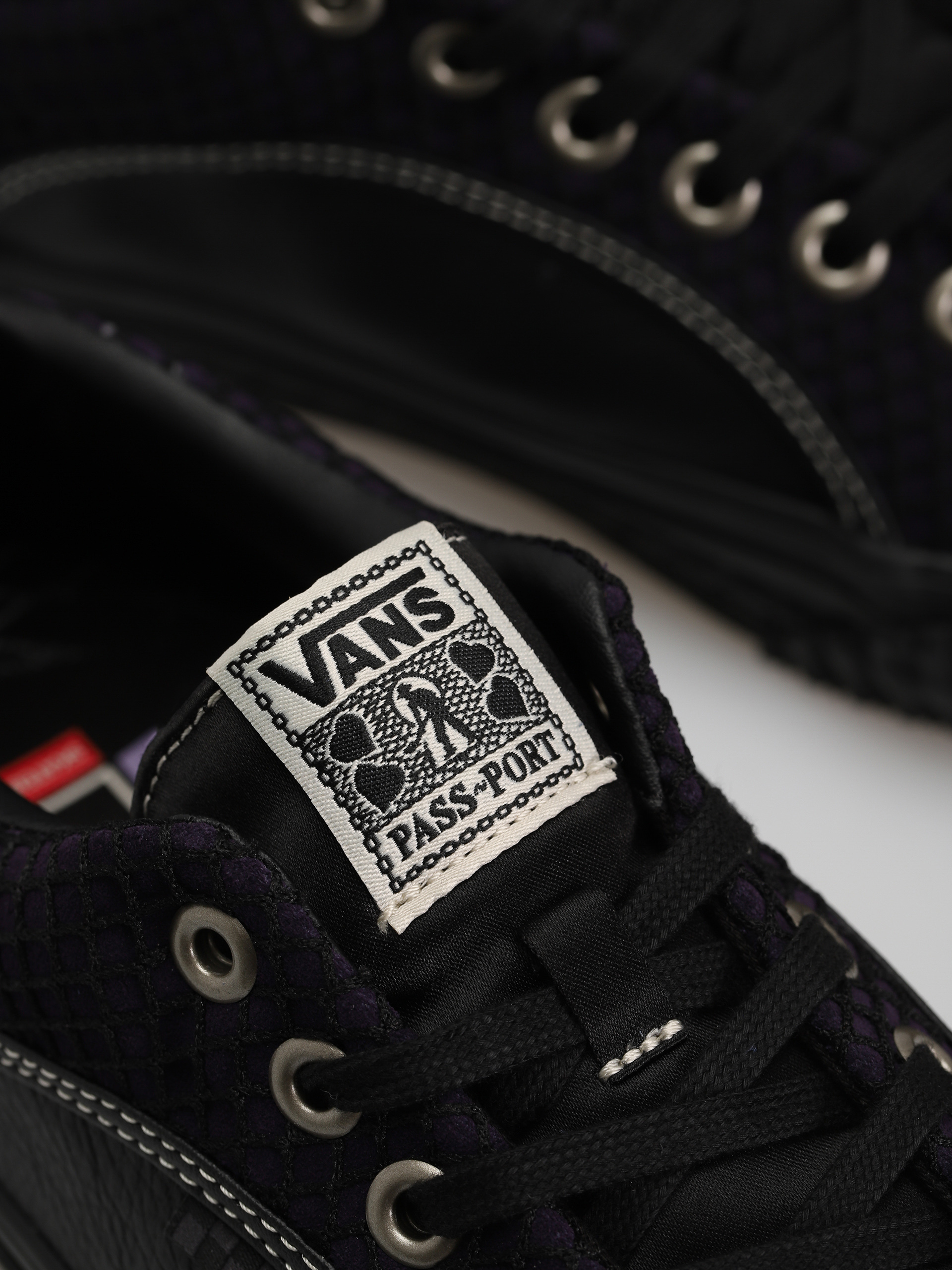 Vans X Pass Port Skate Lampin Shoes (pass-port black/purple)