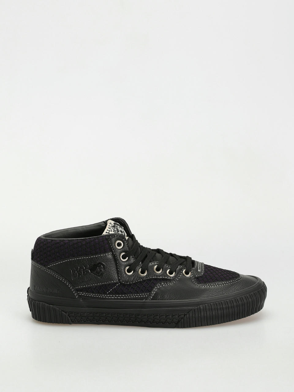 Vans X Pass Port Skate Half Cab Shoes (pass-port black/purple)