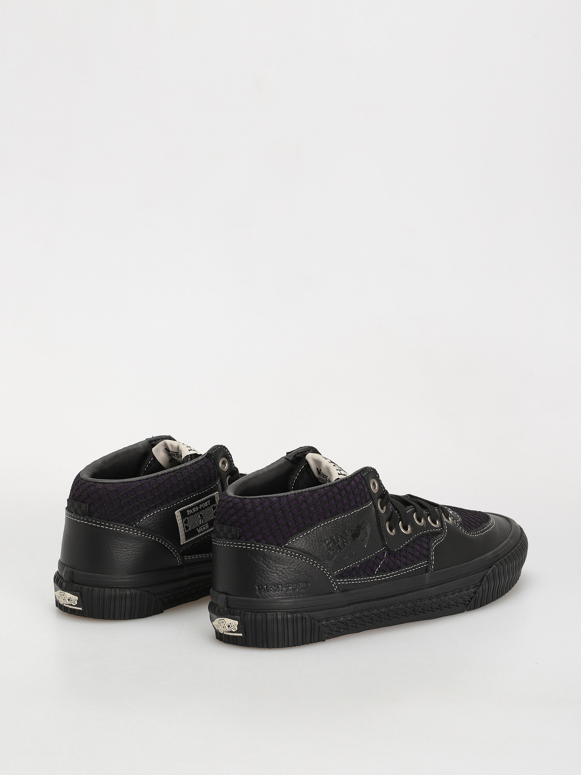 Vans X Pass Port Skate Half Cab Shoes - black (pass-port black/purple)