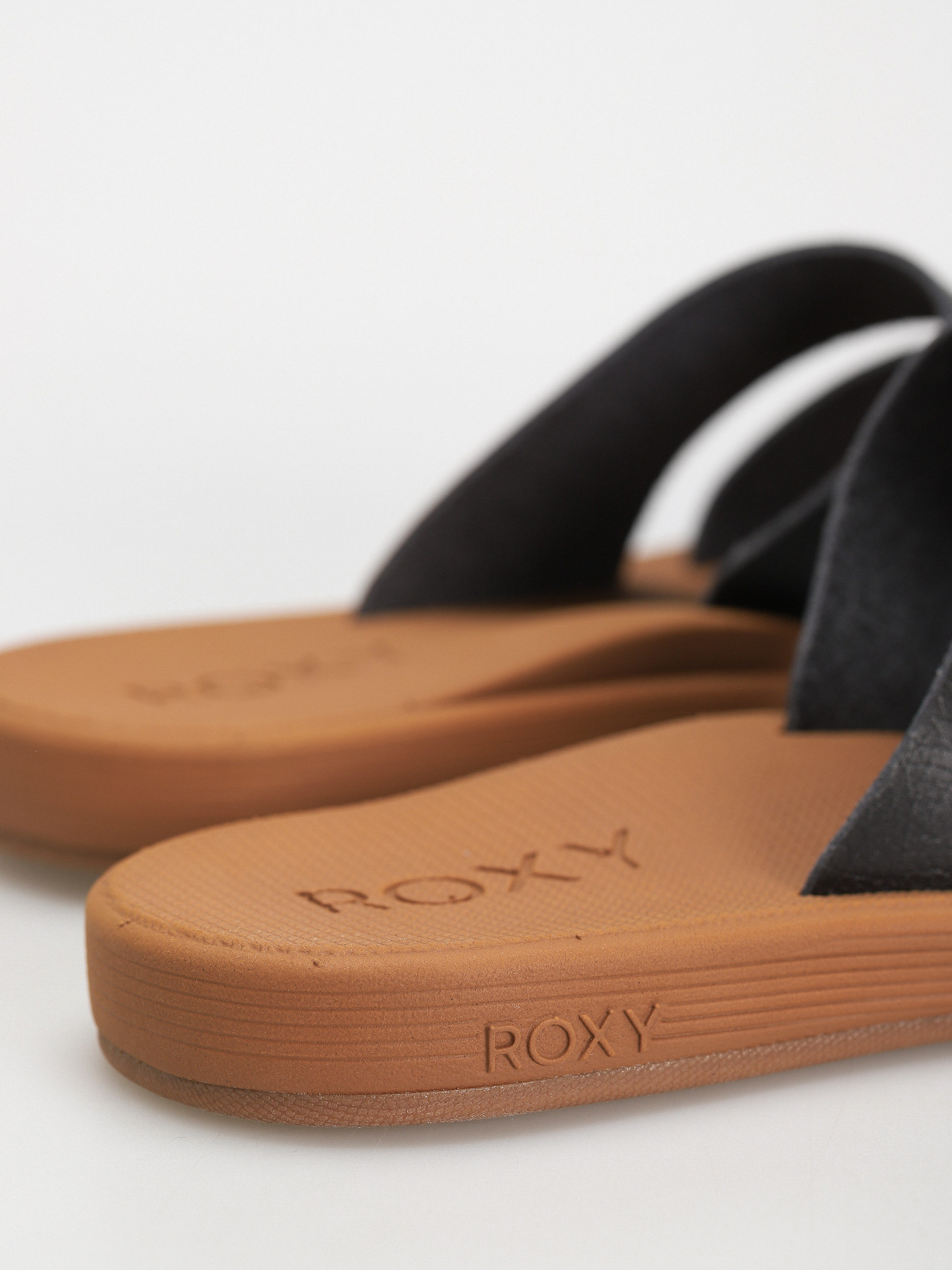 Roxy black leather flip flops online