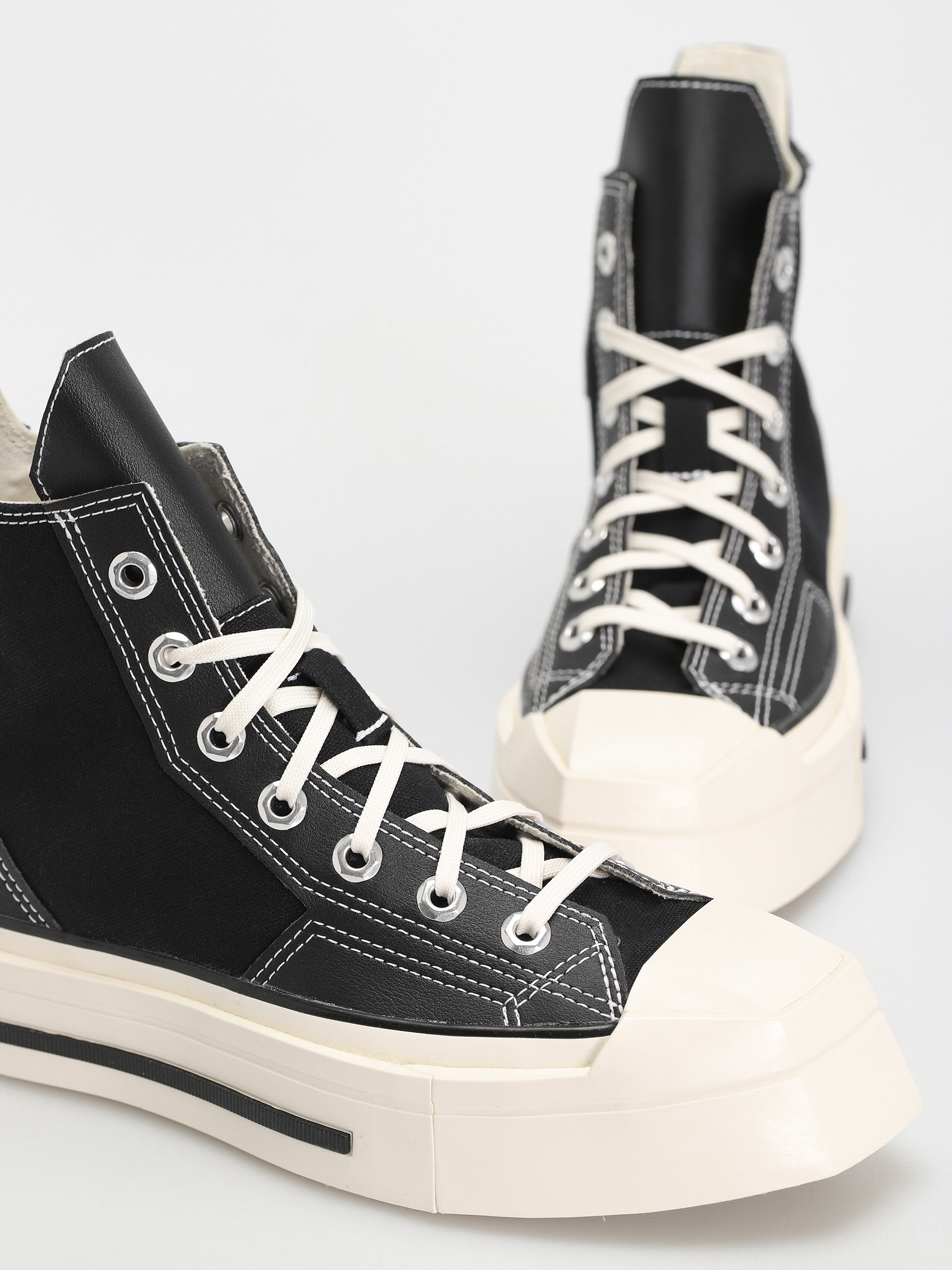 Converse Chuck 70 De Luxe Squared Hi Chucks (black)