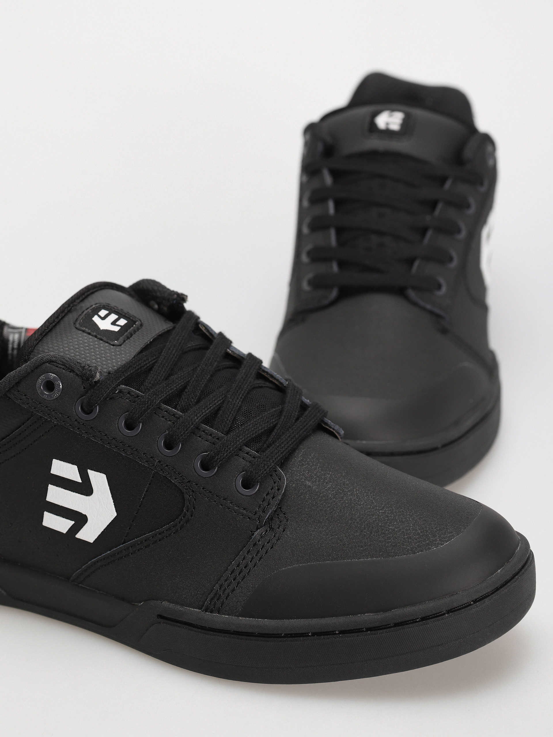 Etnies Camber Michelin Shoes (black/white)