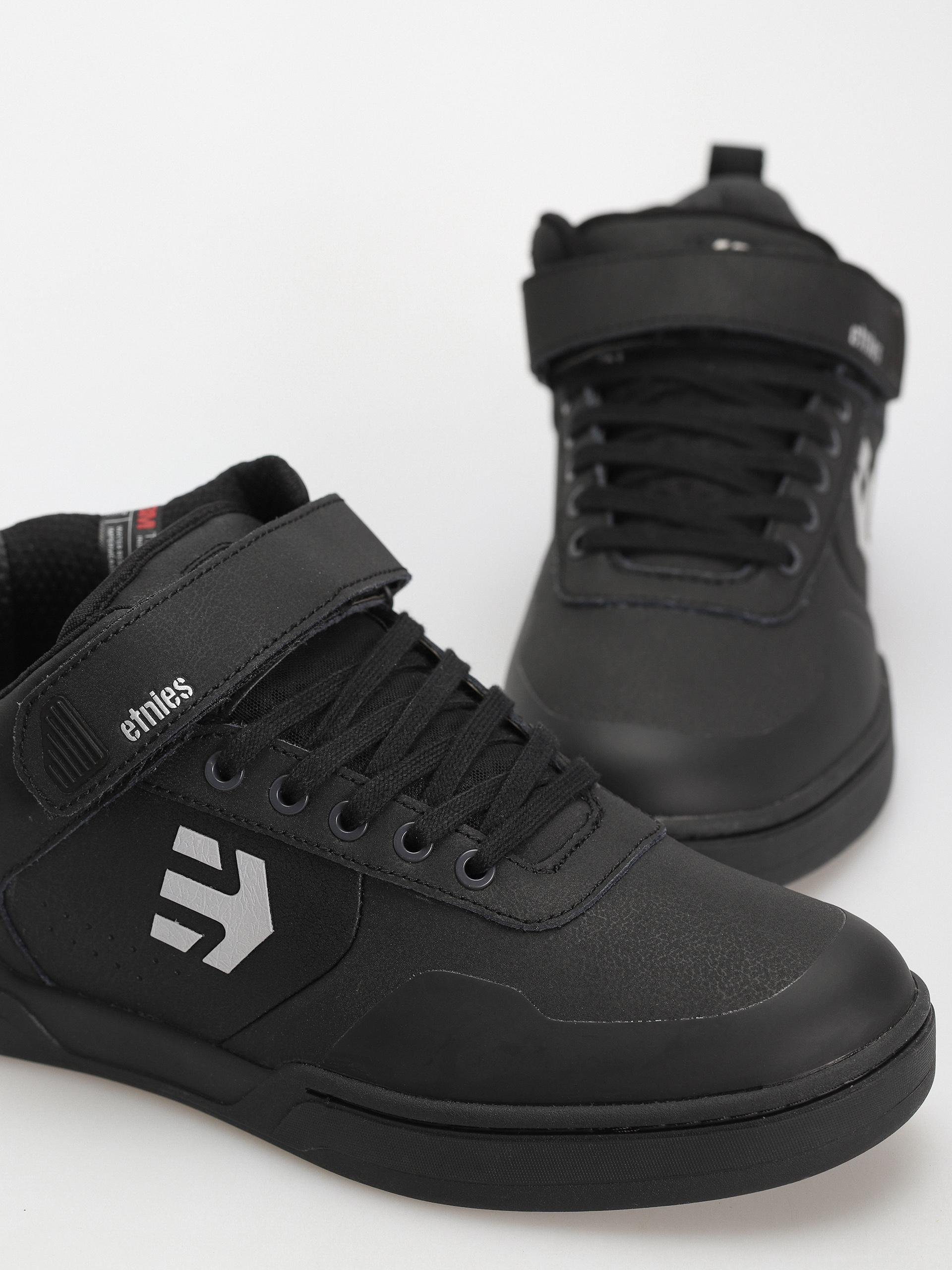 Etnies Michelin Mens Etnies Marana Michelin Skate Shoe - Black / White | Journeys  Etnies Camber Michelin Review