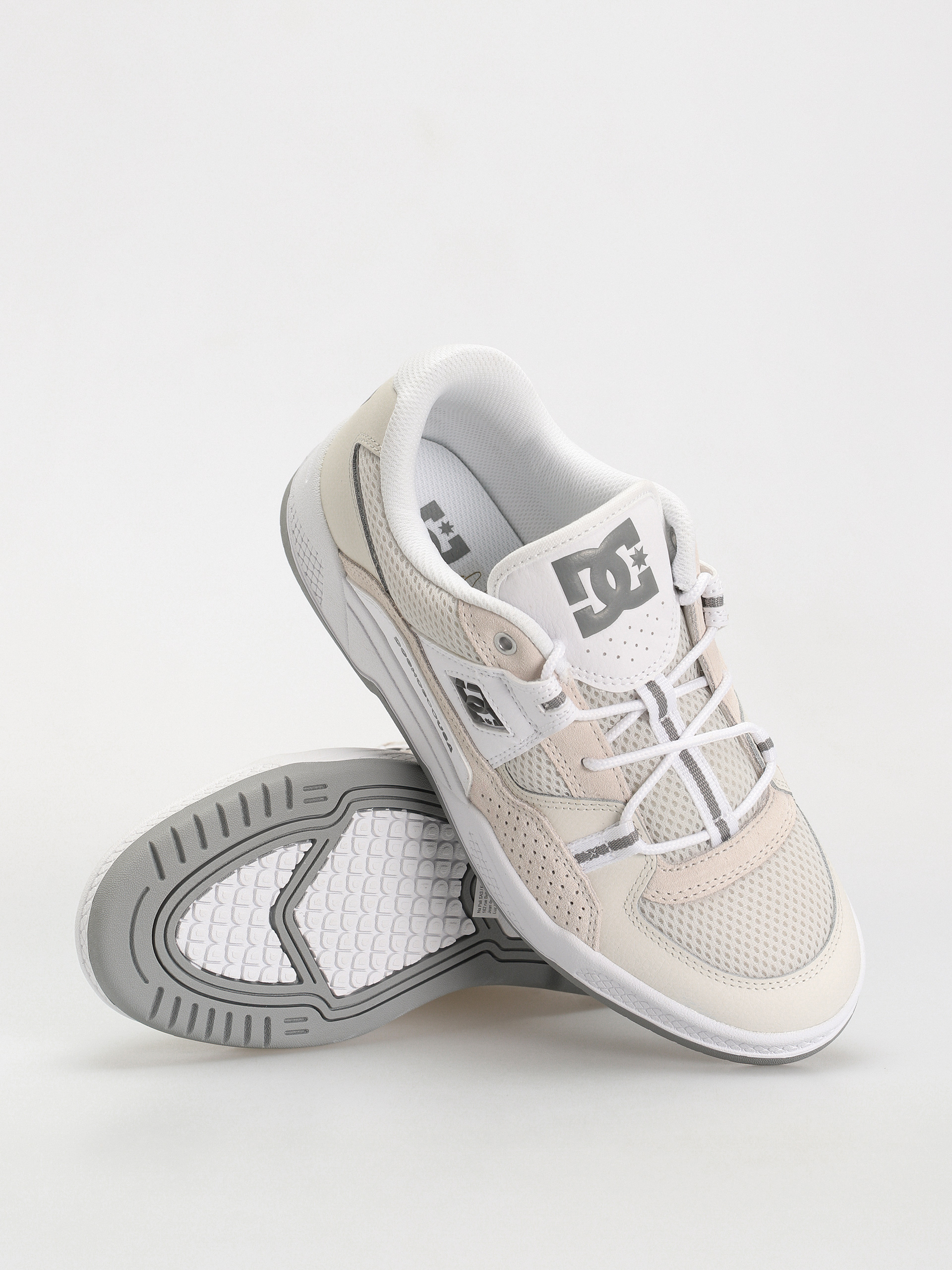 DC Construct Shoes (off white)