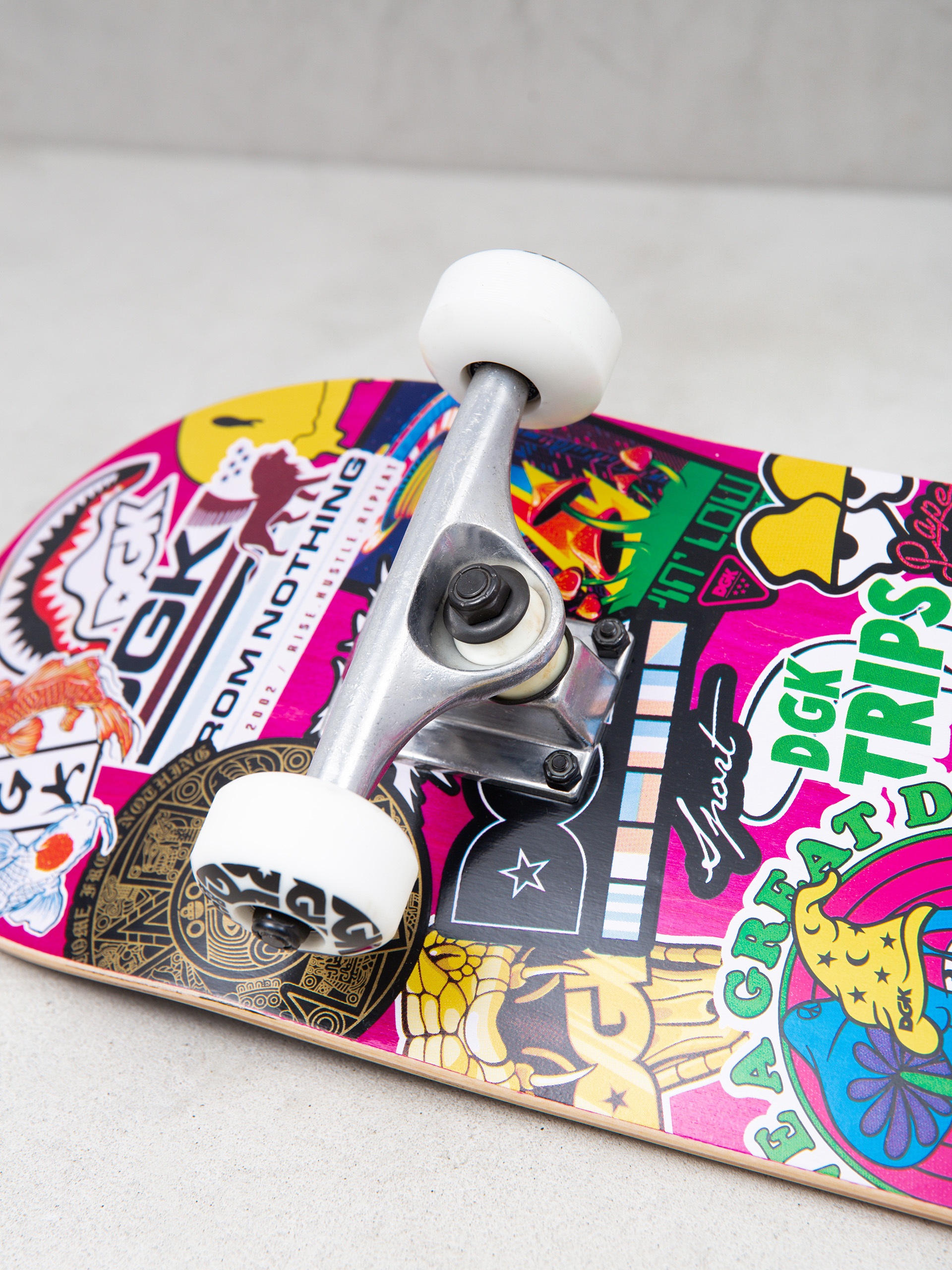 DGK Stick Up Skateboard - multicolor (assorted)