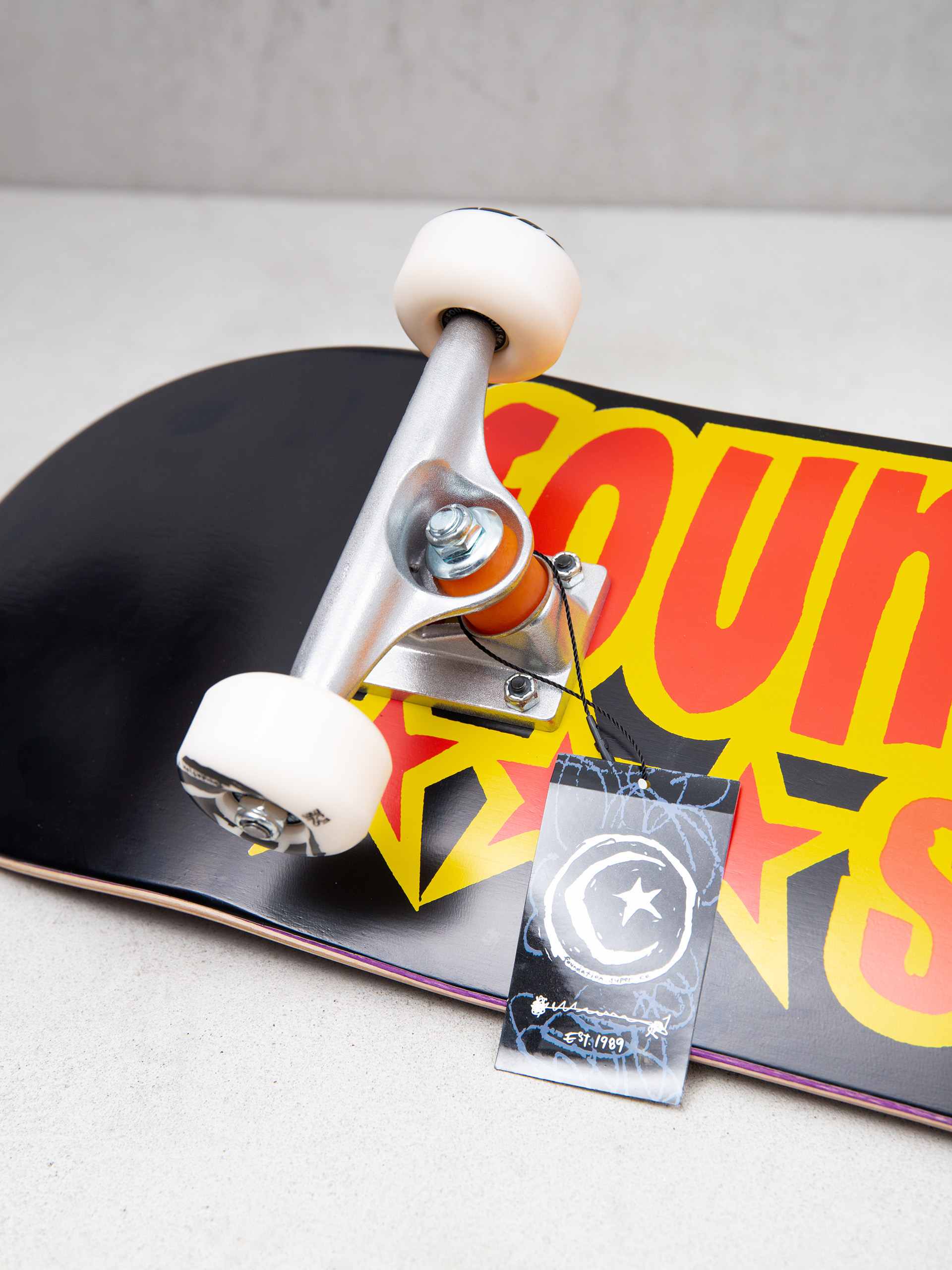 Foundation Star Skateboard (black)