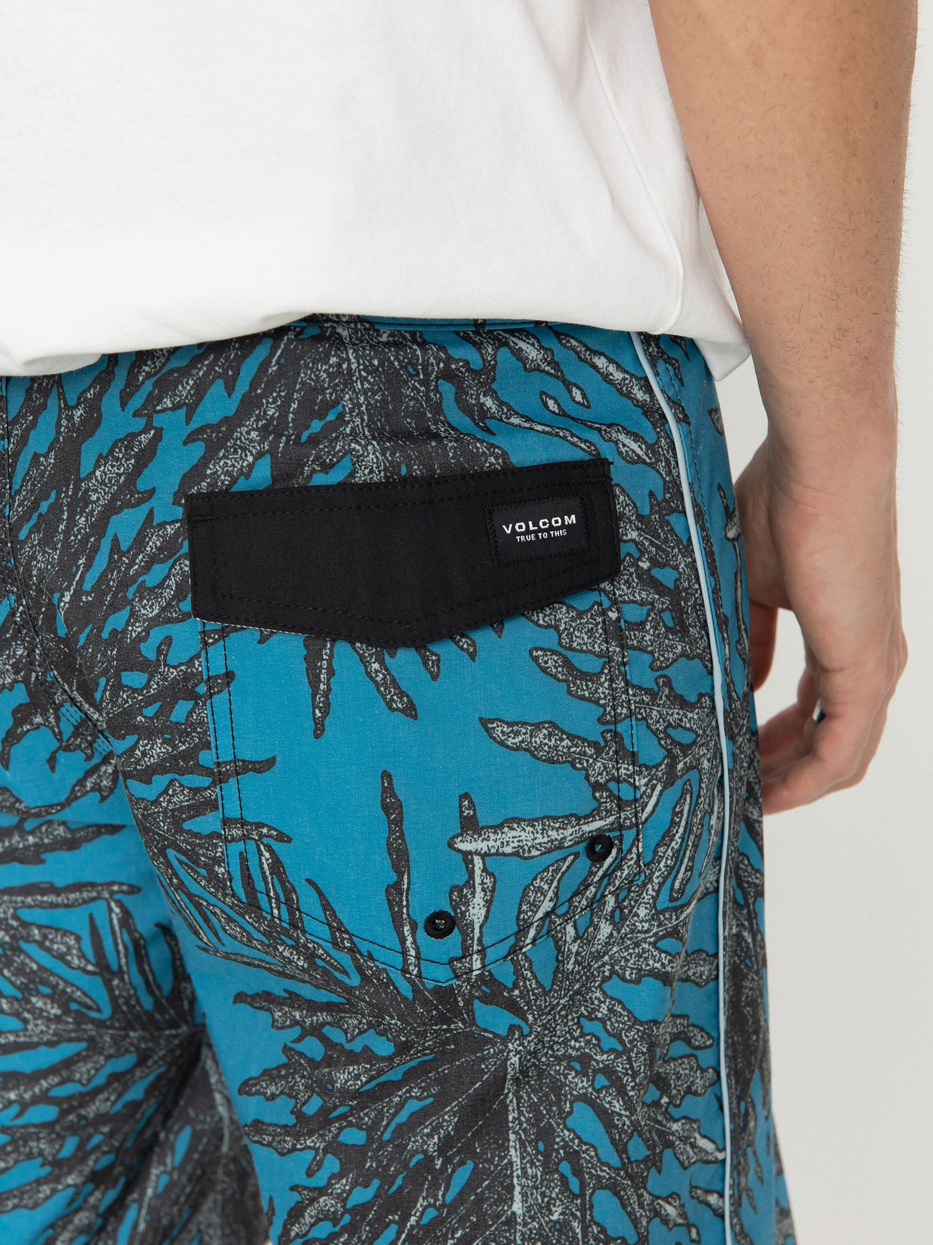 Volcom Beeg Leef Stoney 19 Boardshorts (tidal blue)