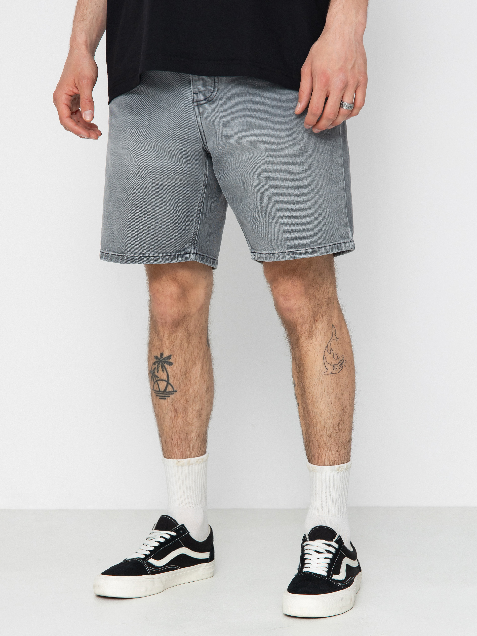 Carhartt WIP Newel Shorts grey (black)