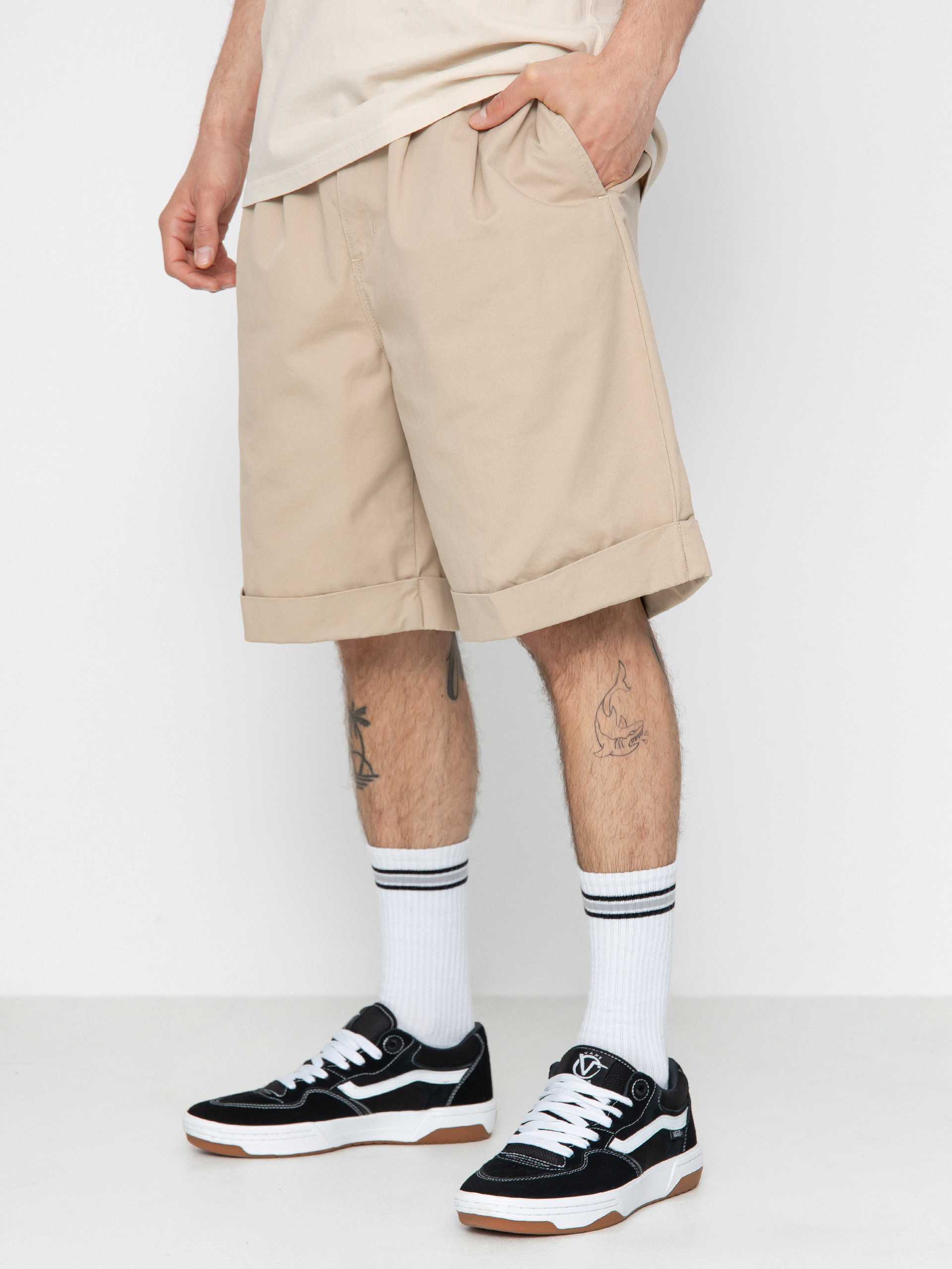 Carhartt WIP Shorts Mart (wall)