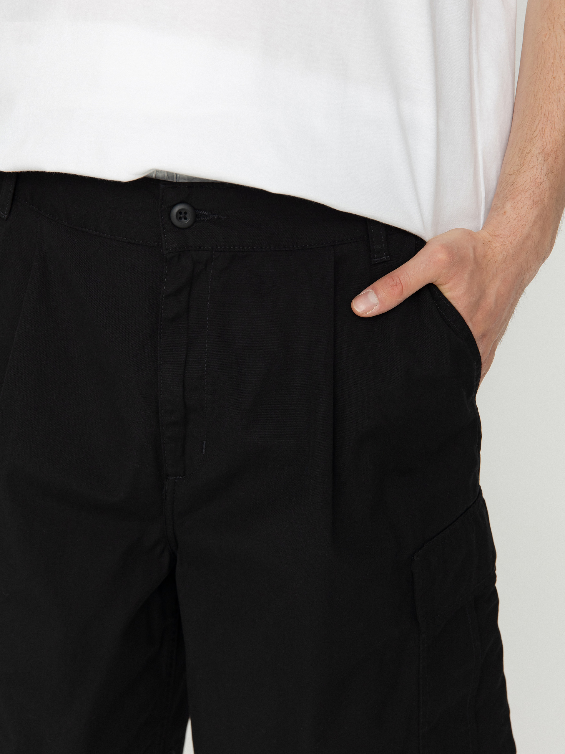 Carhartt WIP Cole Cargo Shorts (black)