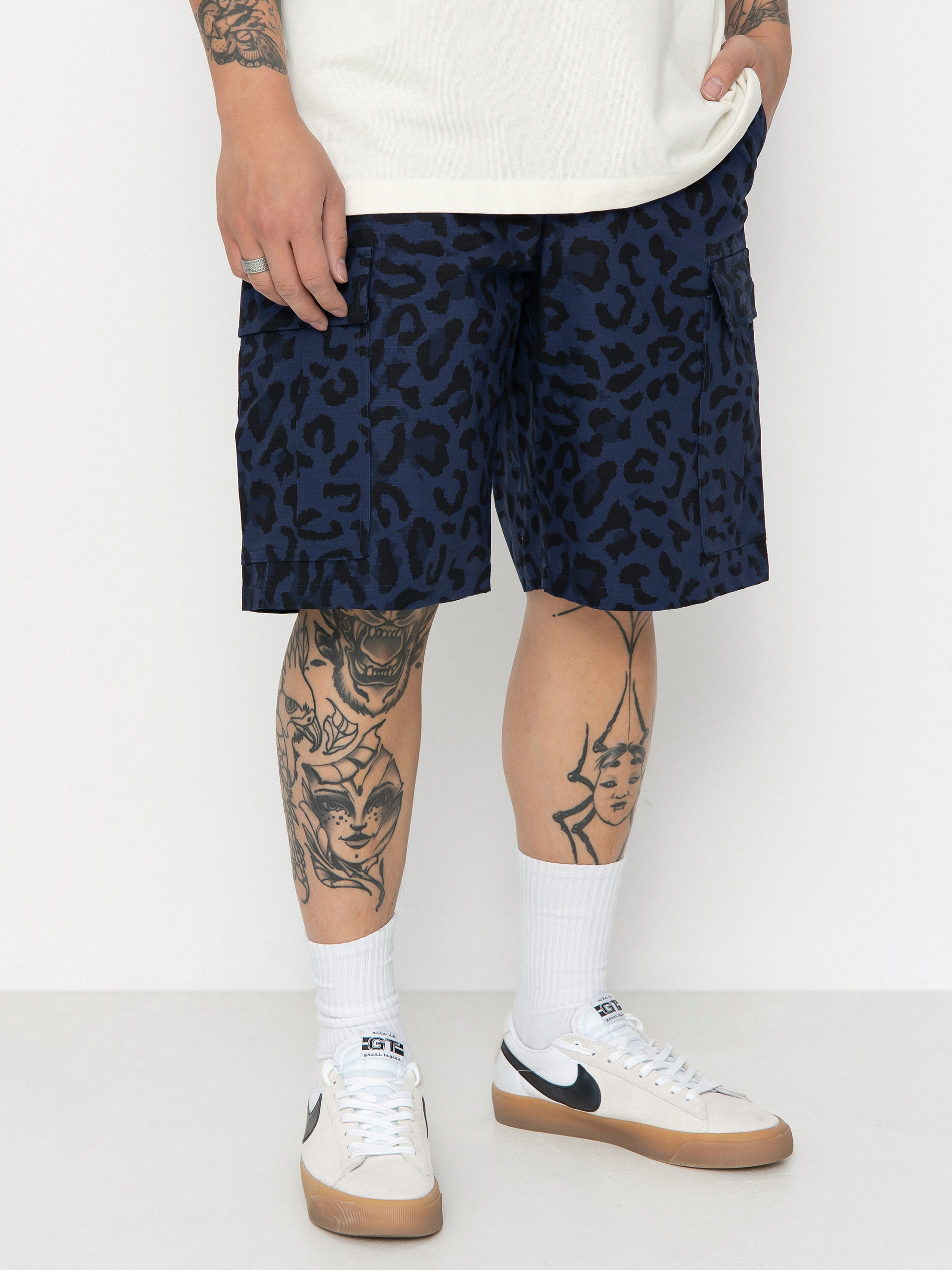 Nike SB Kearny Cargo Aop Shorts (midnight navy)