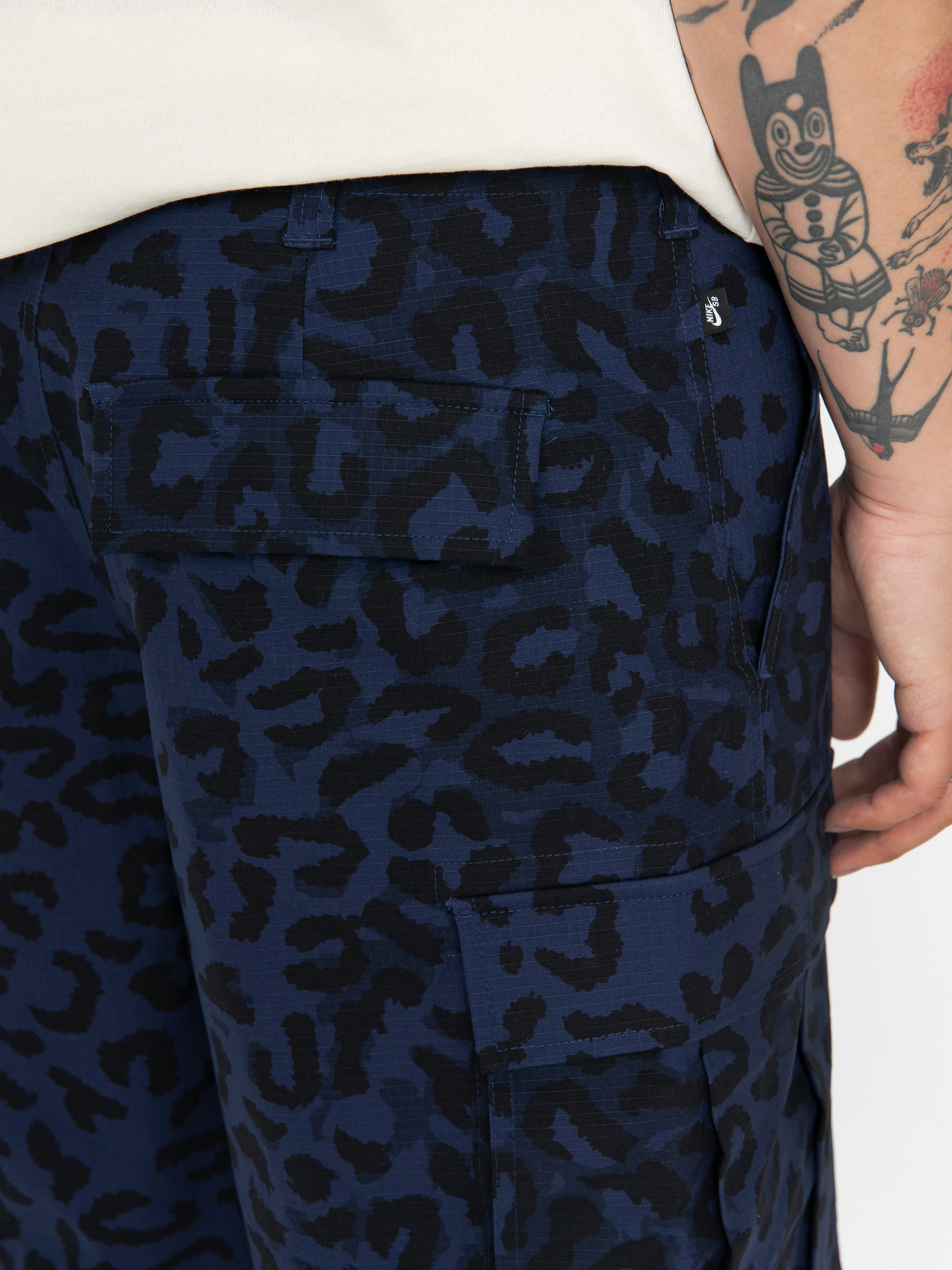 nike cargo pants shorts