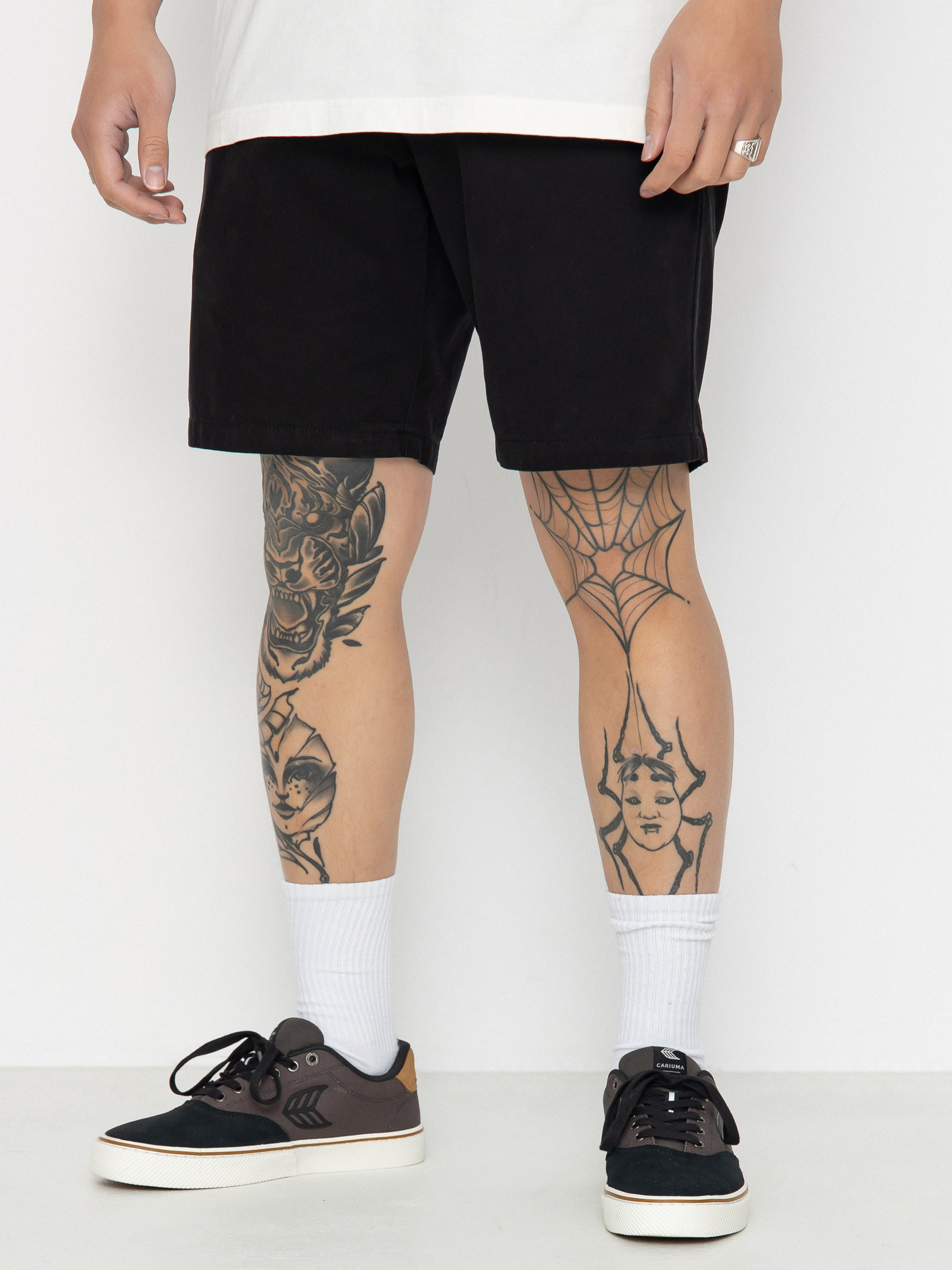 Carhartt WIP John Shorts (black)