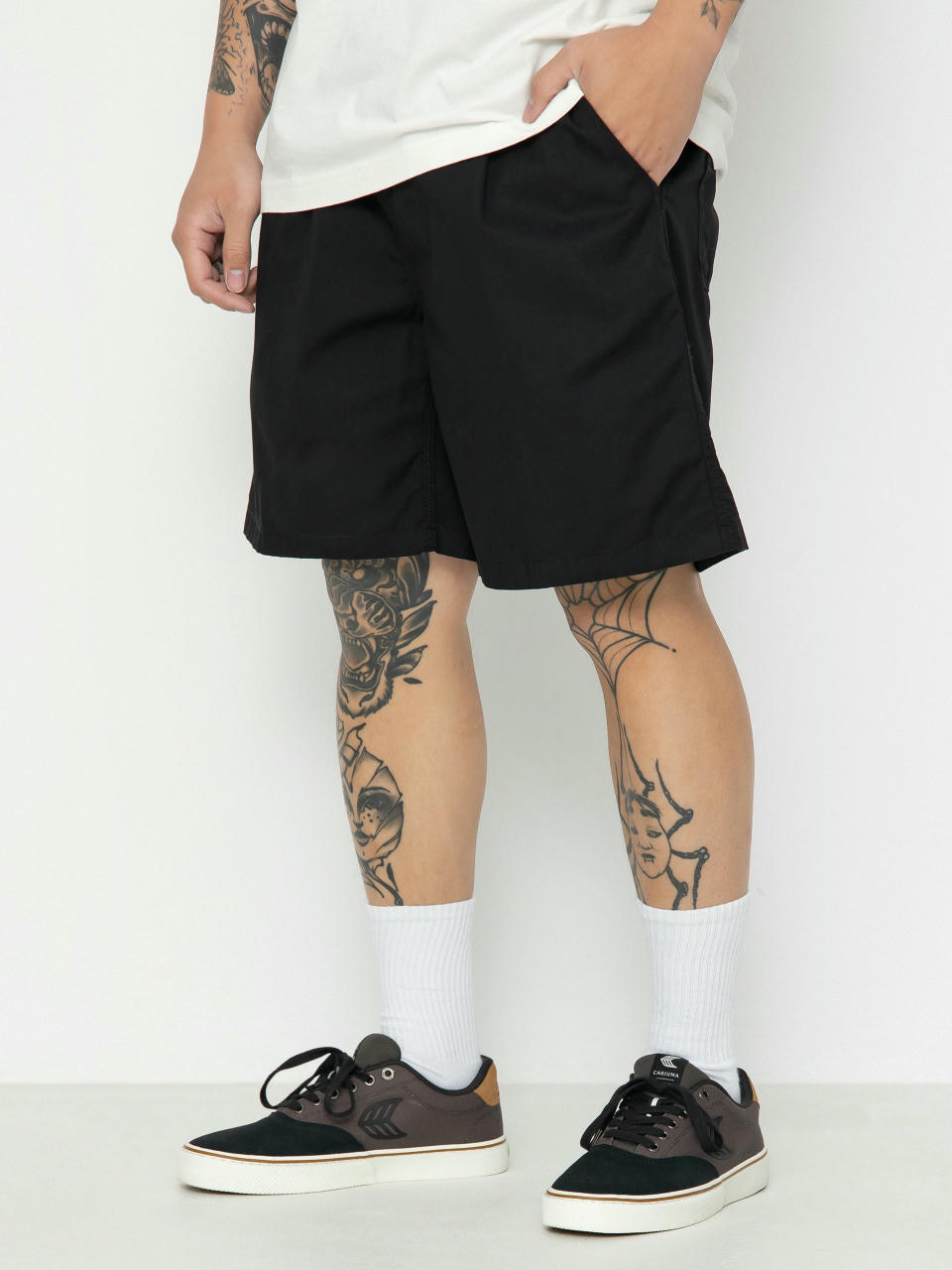 Carhartt WIP Albert Shorts (black)