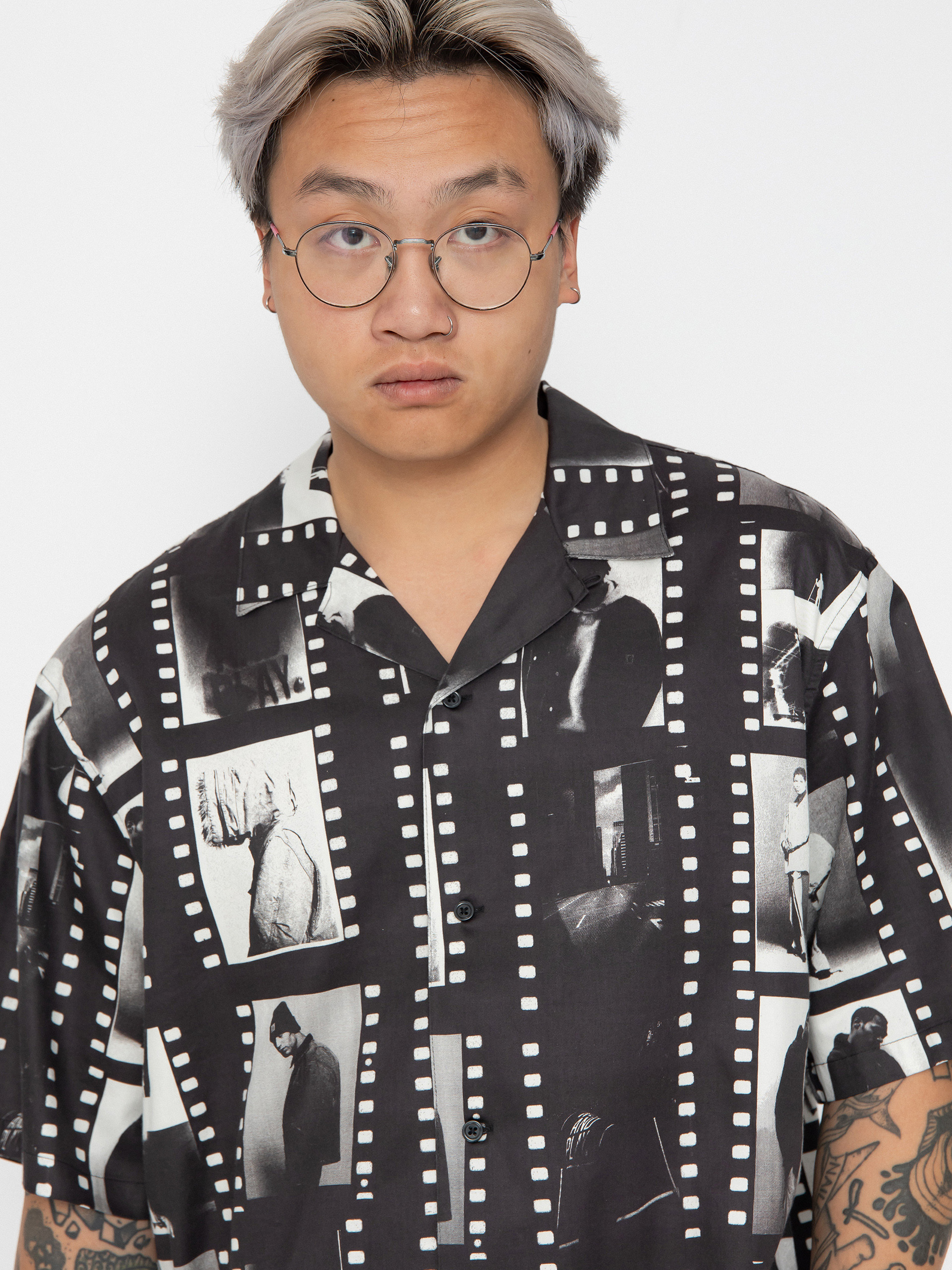 シャツ CARHARTT S S PHOTO STRIP SHIRT 4FK768 Carhartt WIP Photo Strip Shirt - black (photo strip print