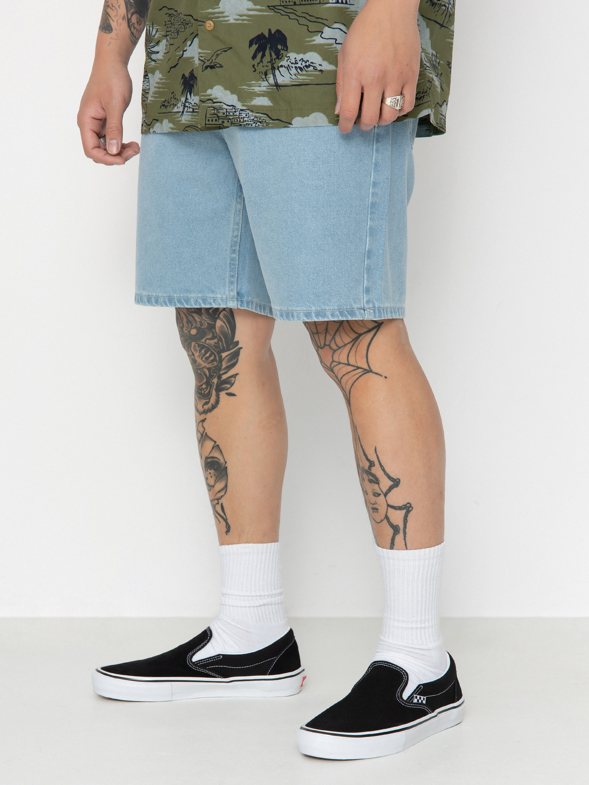 MassDnm Jeans Box Shorts (light blue)