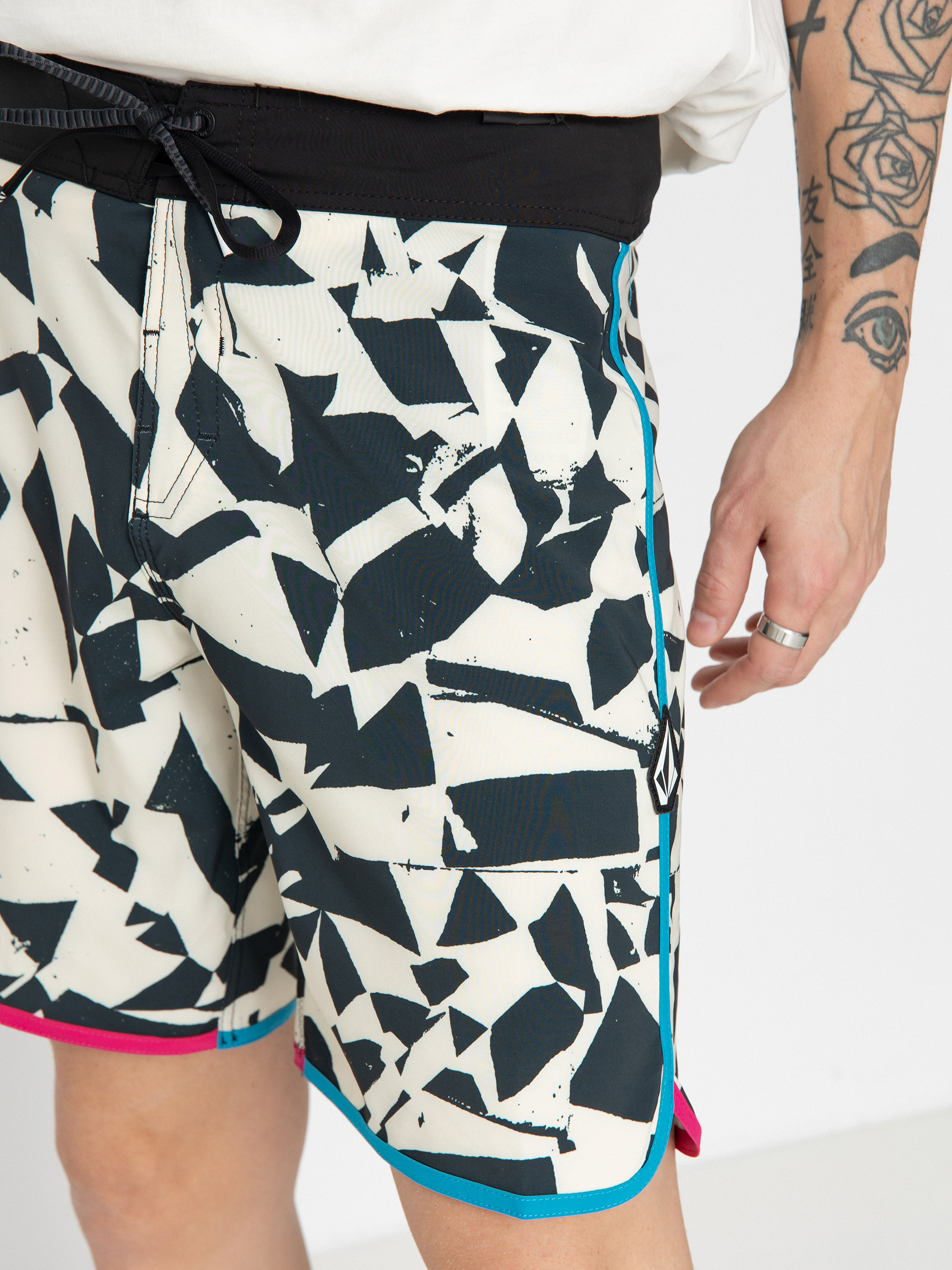 Volcom Boardshorts Lido Print Scallop Mod 19 (black white)