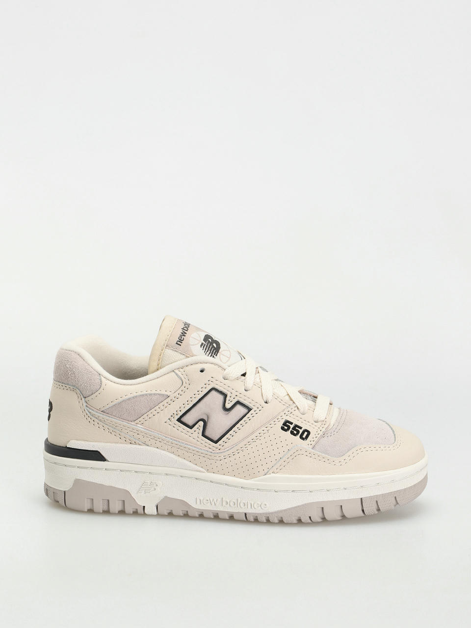 New Balance 550 Wmn Shoes (linen)