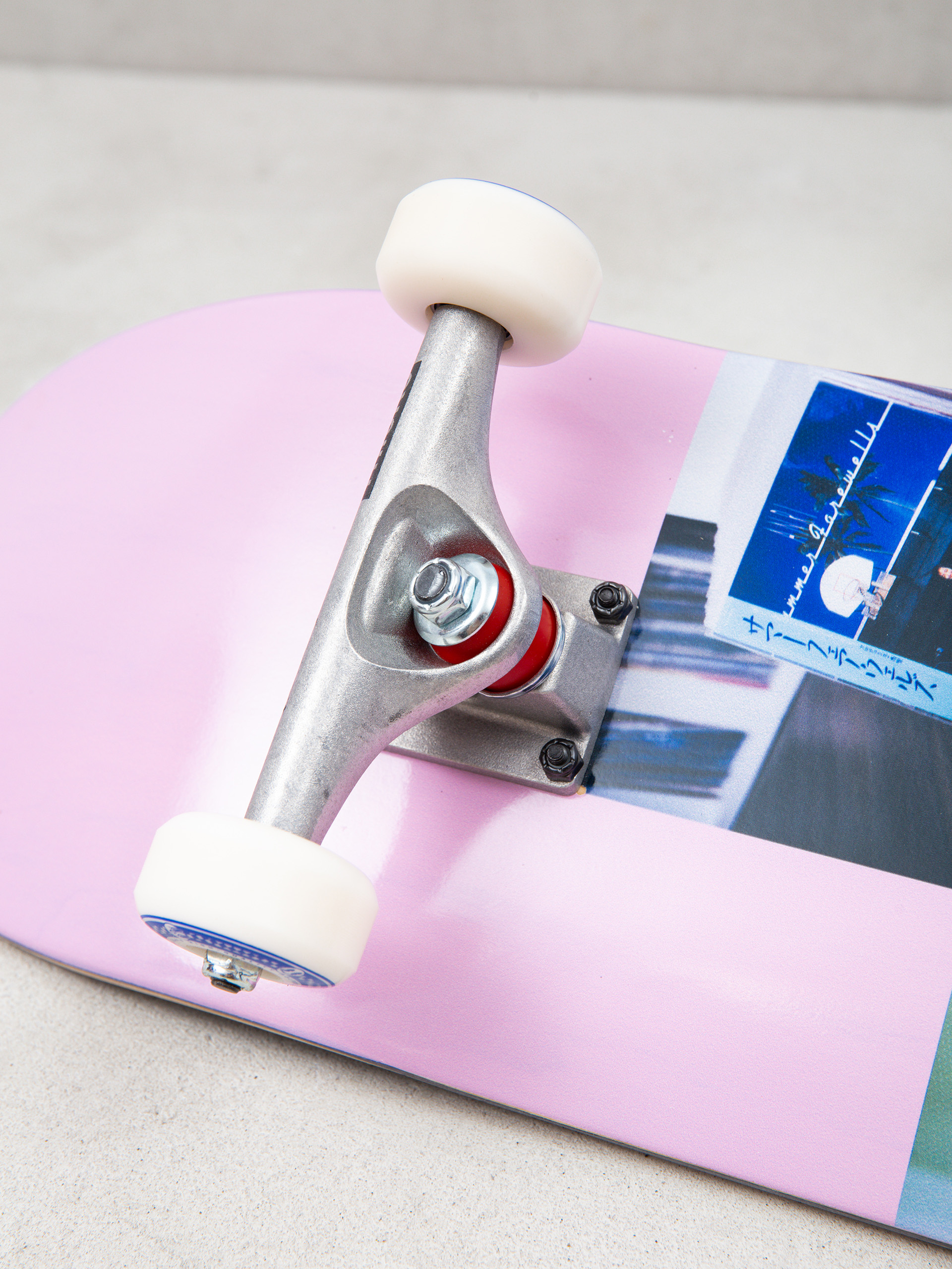 Tricks Analog Skateboard (pink)