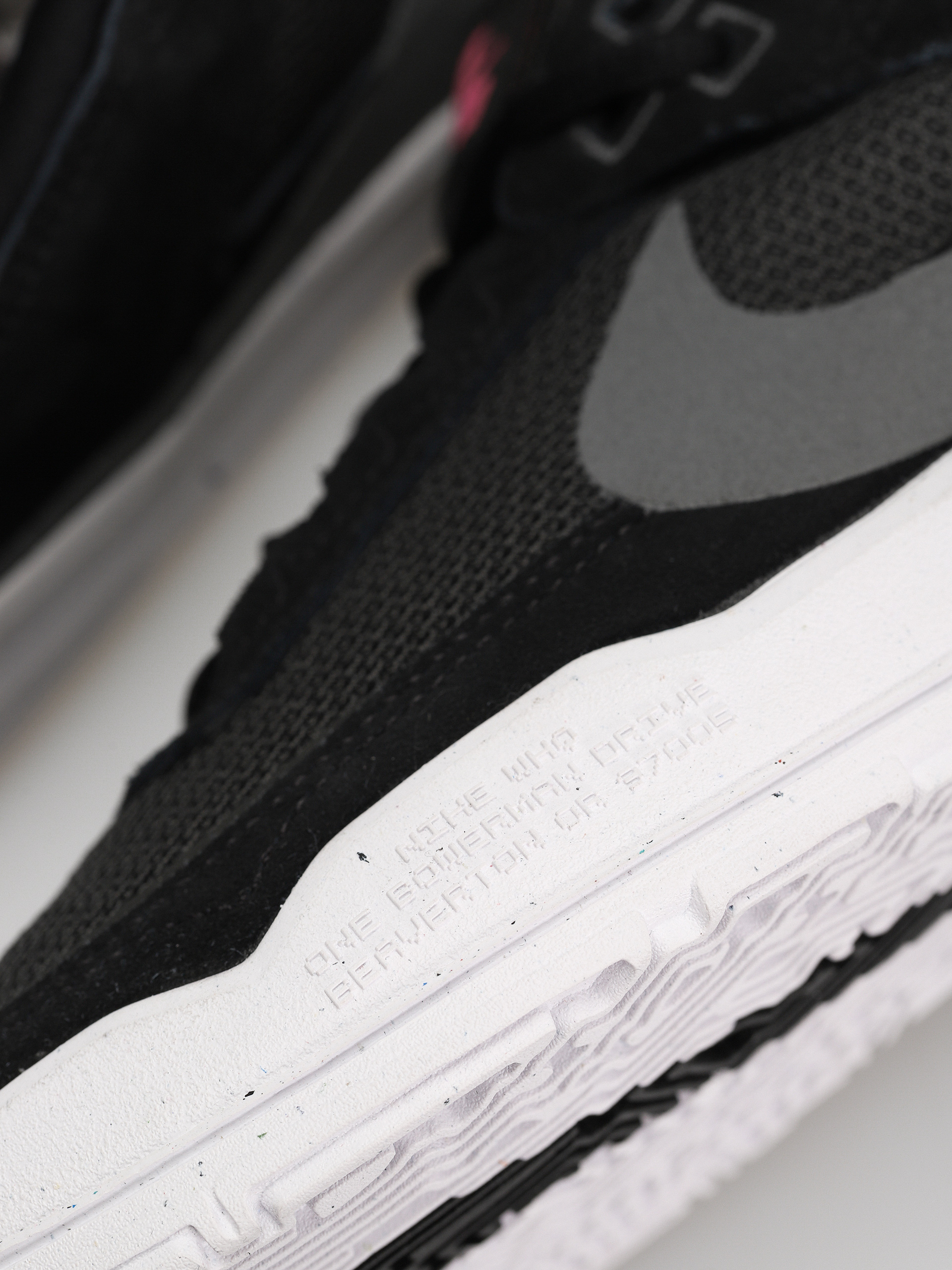 Nike SB Day One JR Schuhe (black/cool grey anthracite alchemy pink)