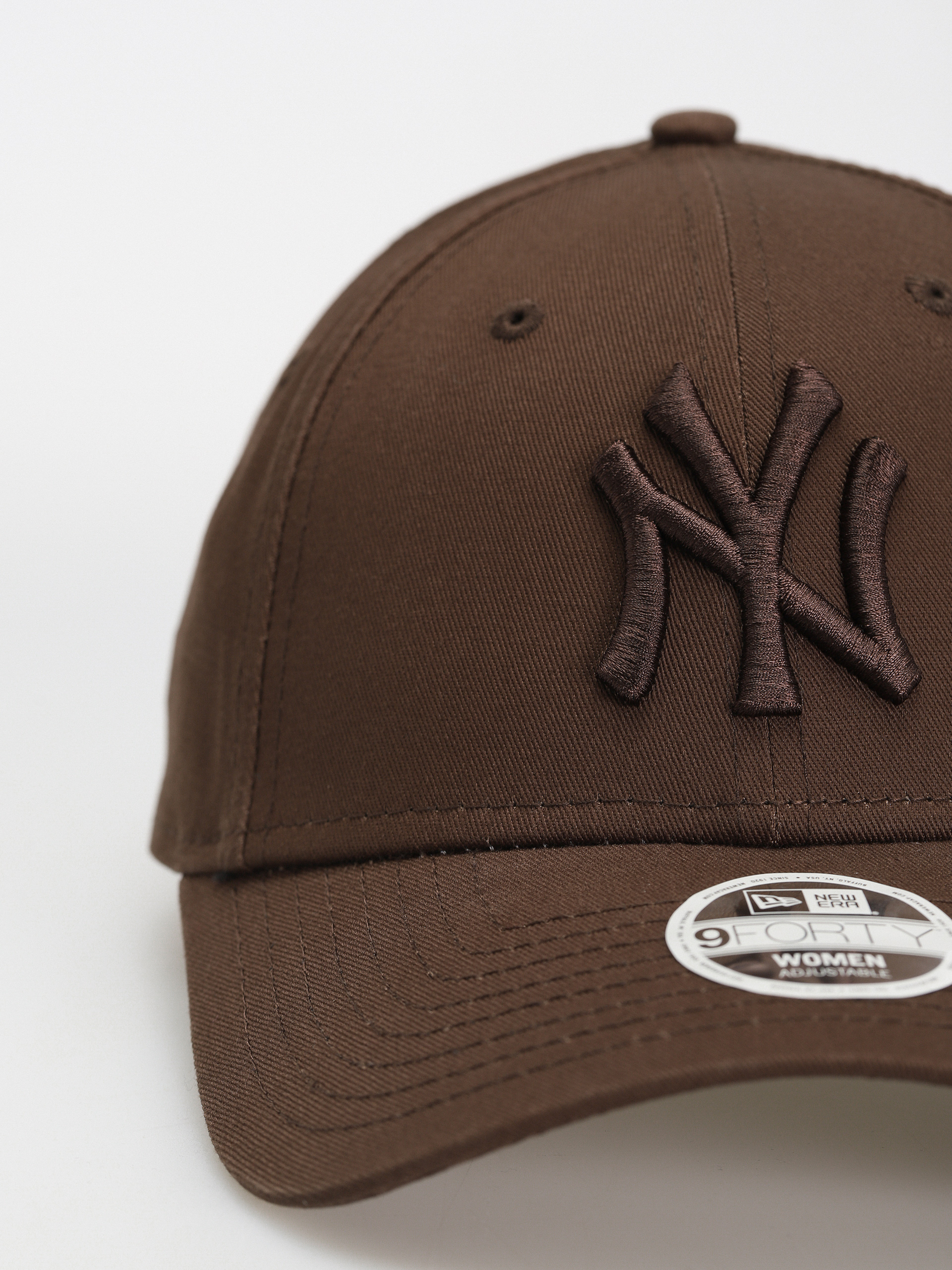 New Era League Essential 9Forty New York Yankees Wmn Cap - brown