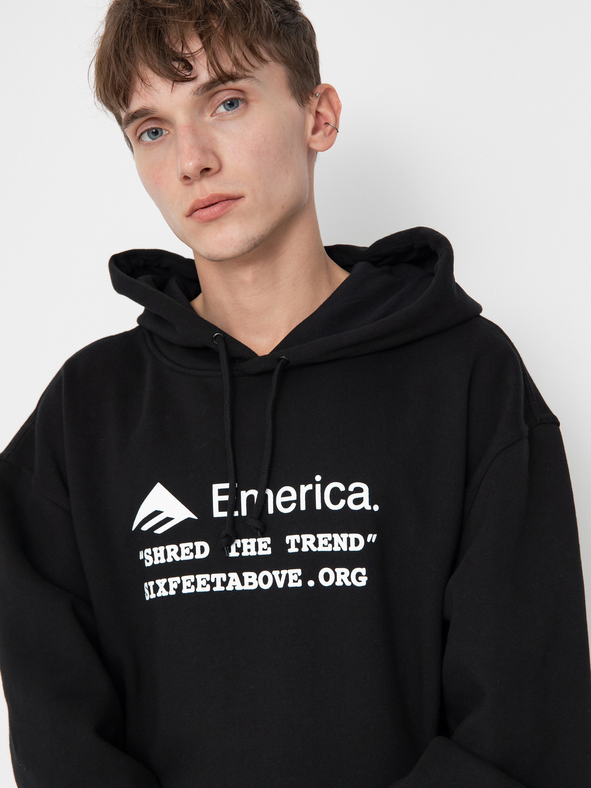 Emerica 6 Feet Above HD Hoodie (black)