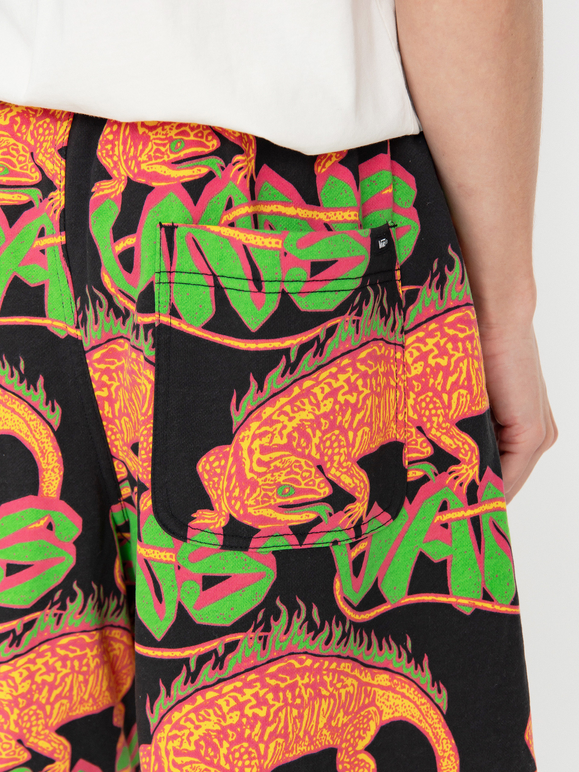 Vans Chameleon Loose Fleece Shorts (black)