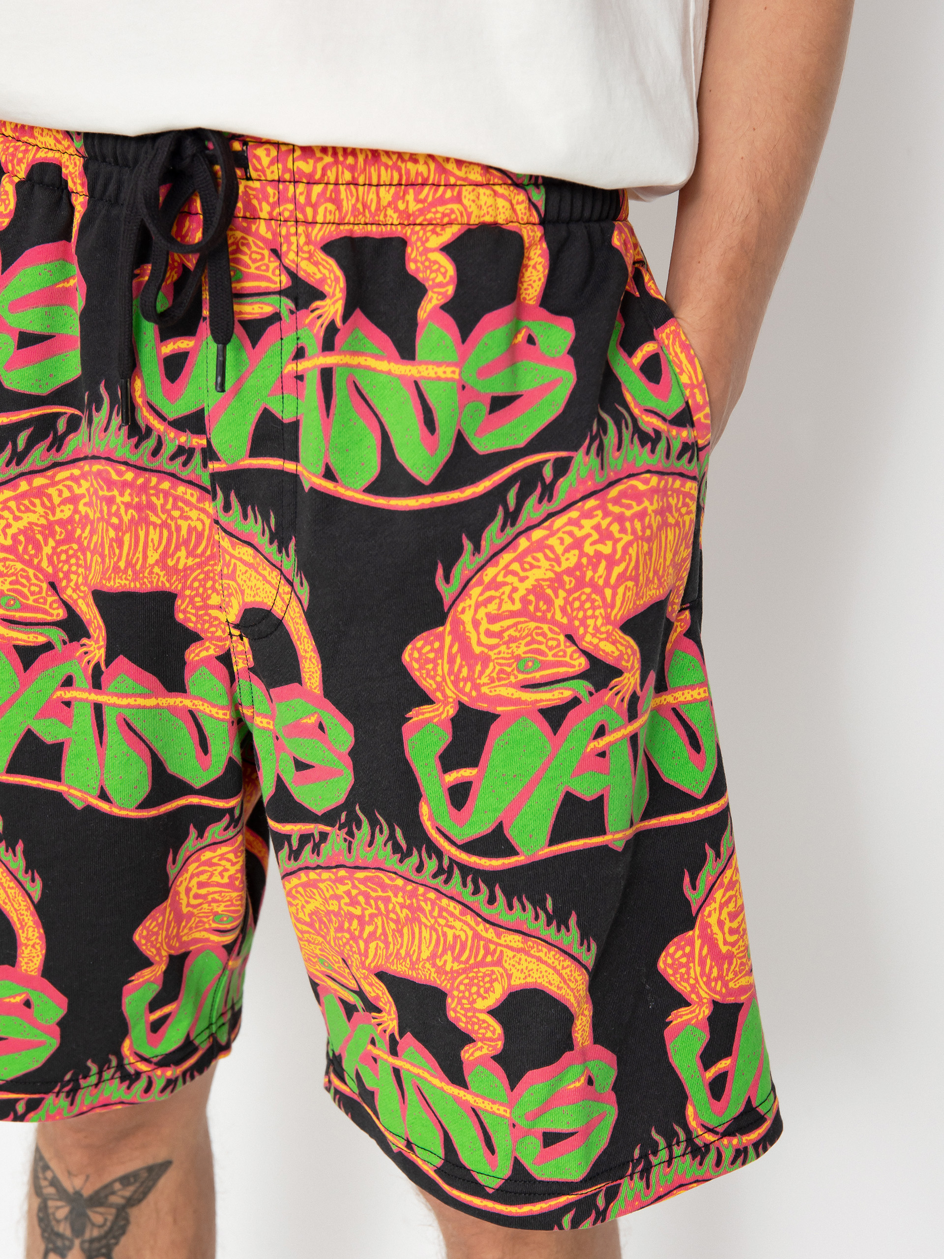 Vans Chameleon Loose Fleece Shorts (black)