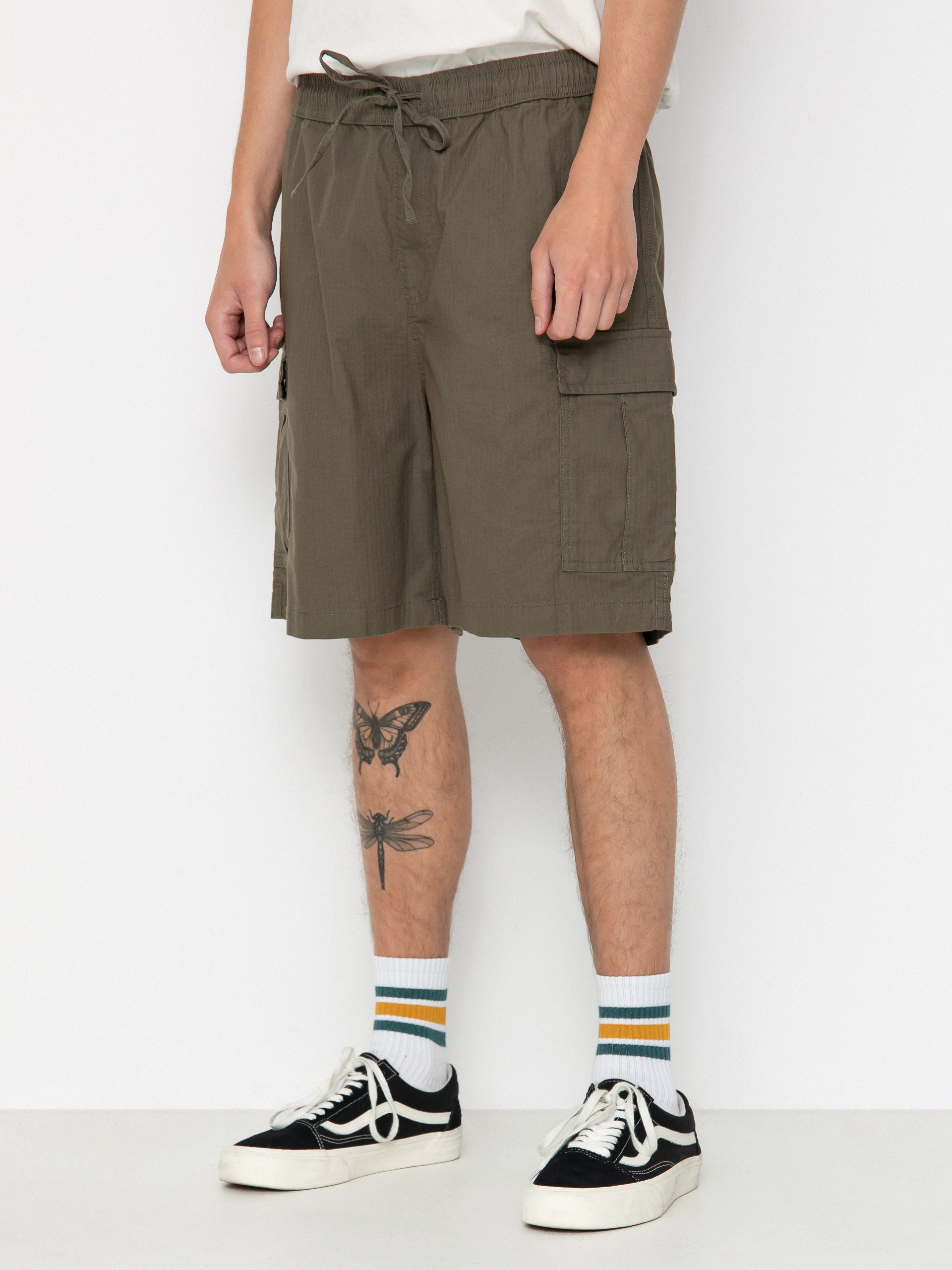 Quiksilver Taxer Cargo Shorts (grape leaf)