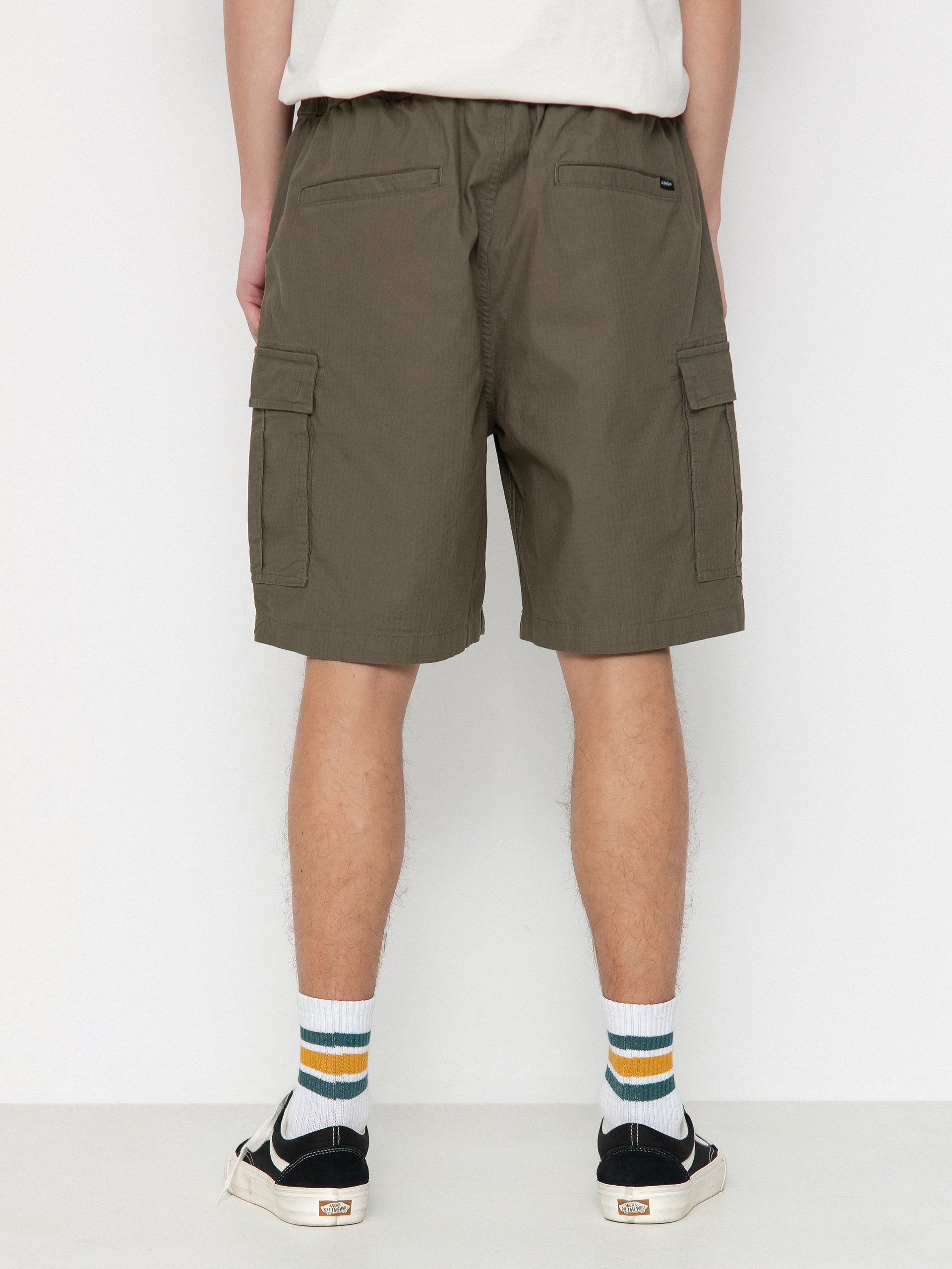 Quiksilver Taxer Cargo Shorts (grape leaf)