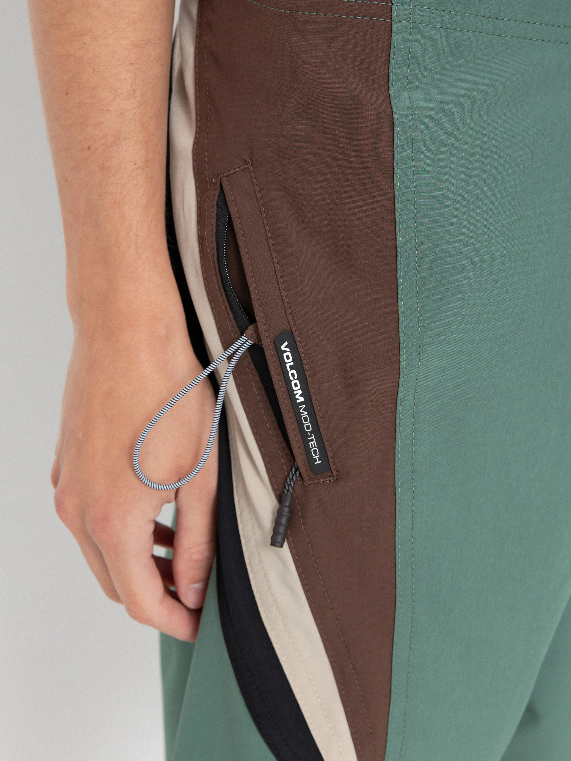 Volcom Boardshorts Surf Vitals J Robinson Mod 20 (fir green)