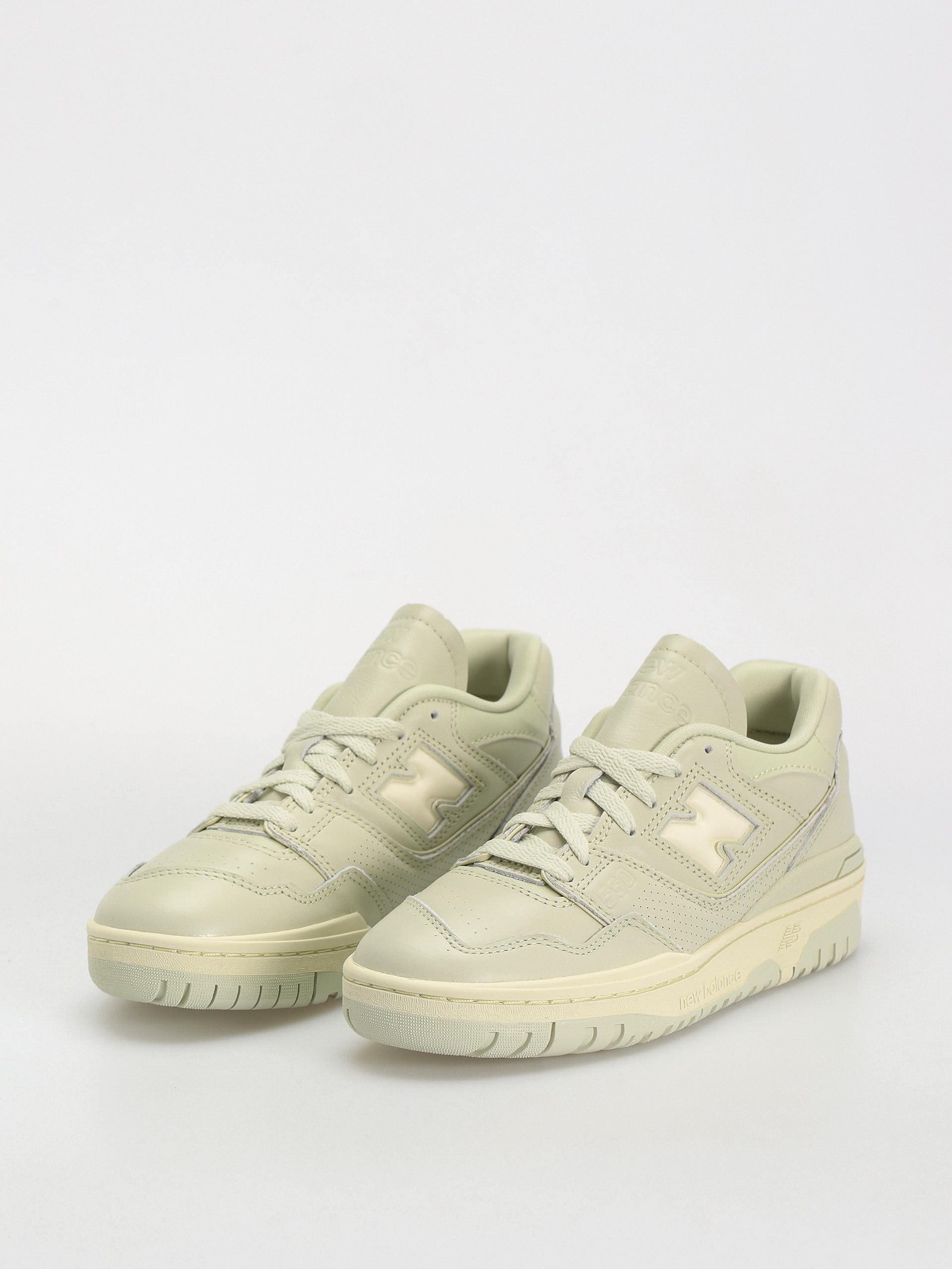 New Balance 550 Shoes (salted green)