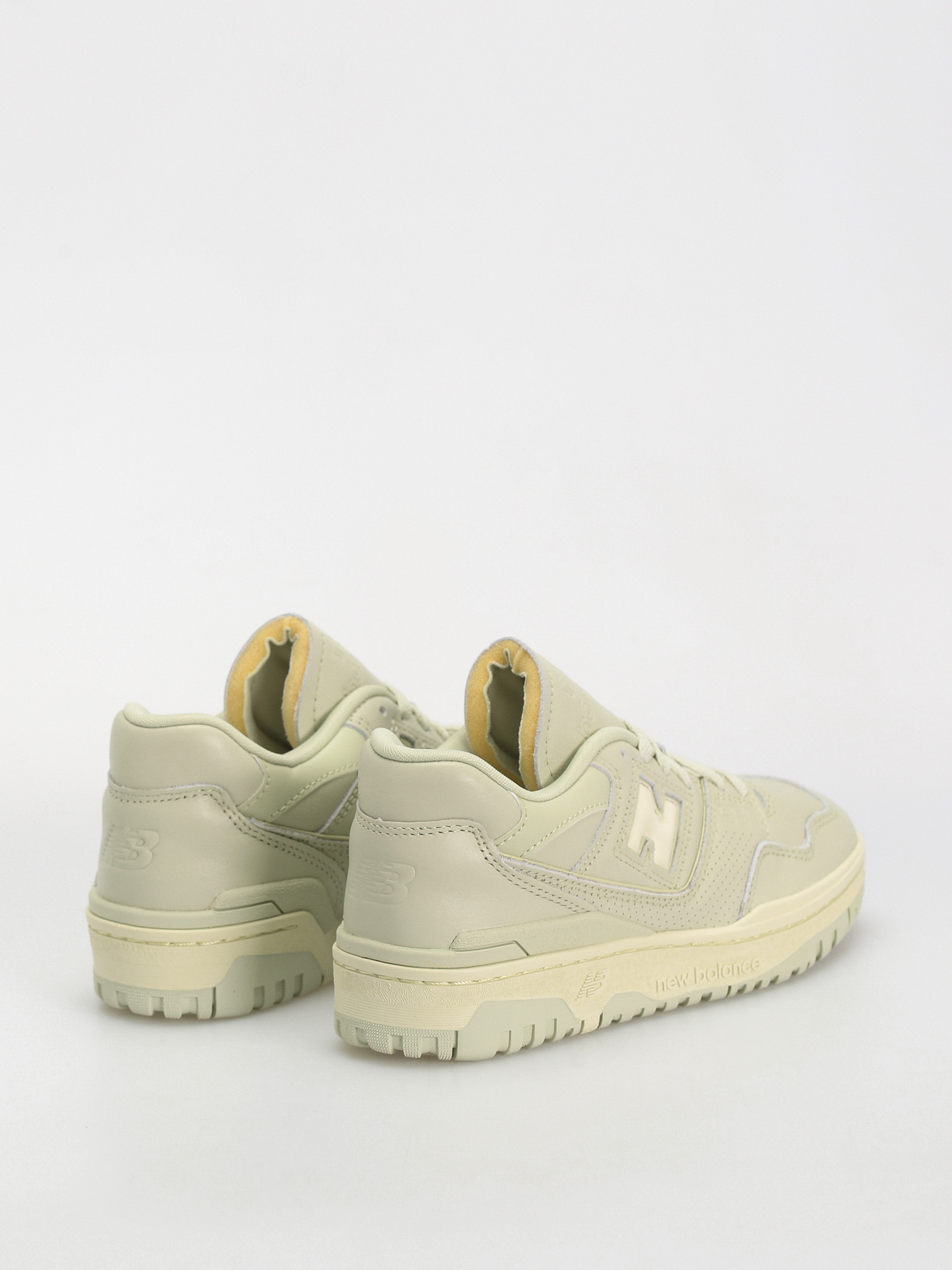 New Balance 550 Shoes (salted green)