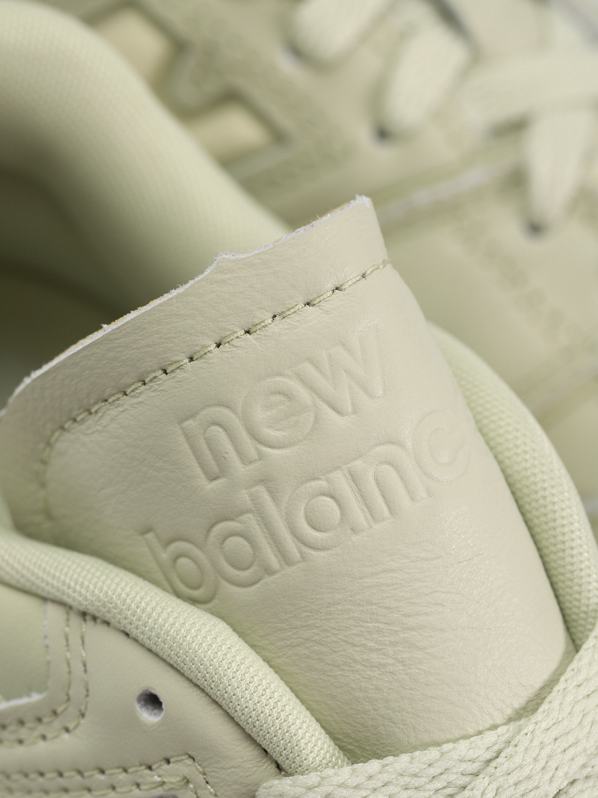 New Balance 550 Shoes (salted green)