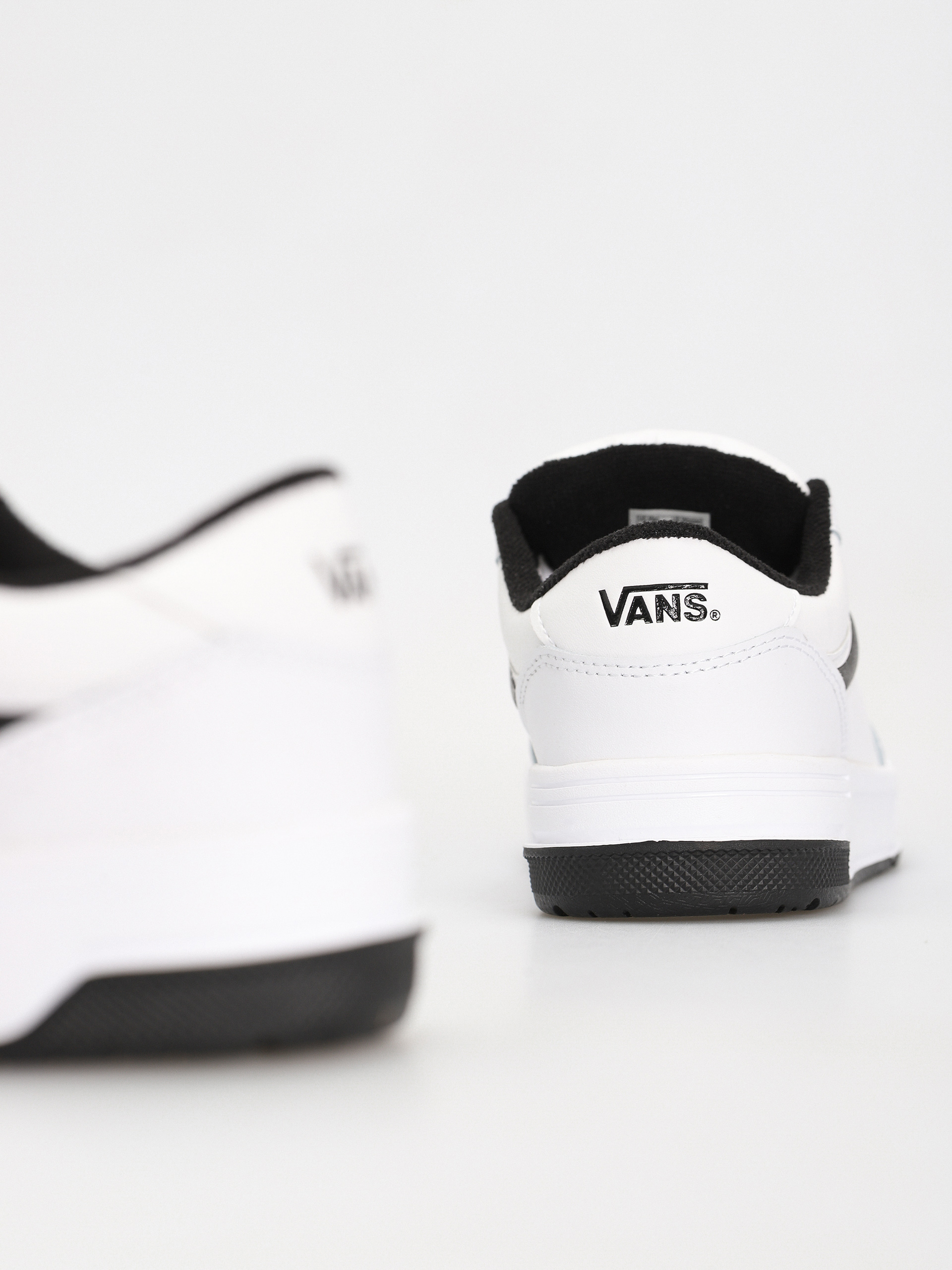 Vans Hylane Schuhe (white/black)