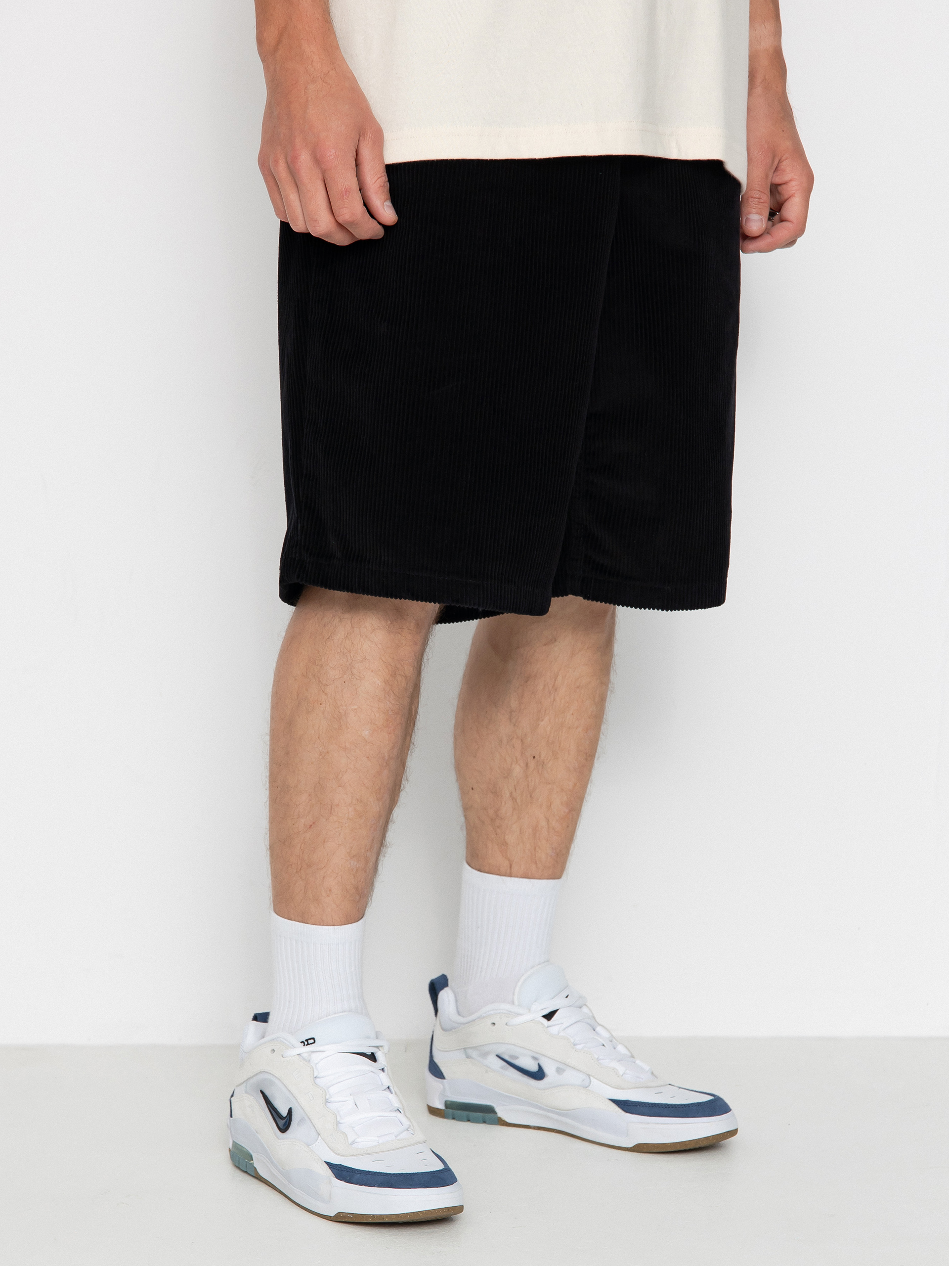 Polar Skate Shorts Big Boy Cords (black)