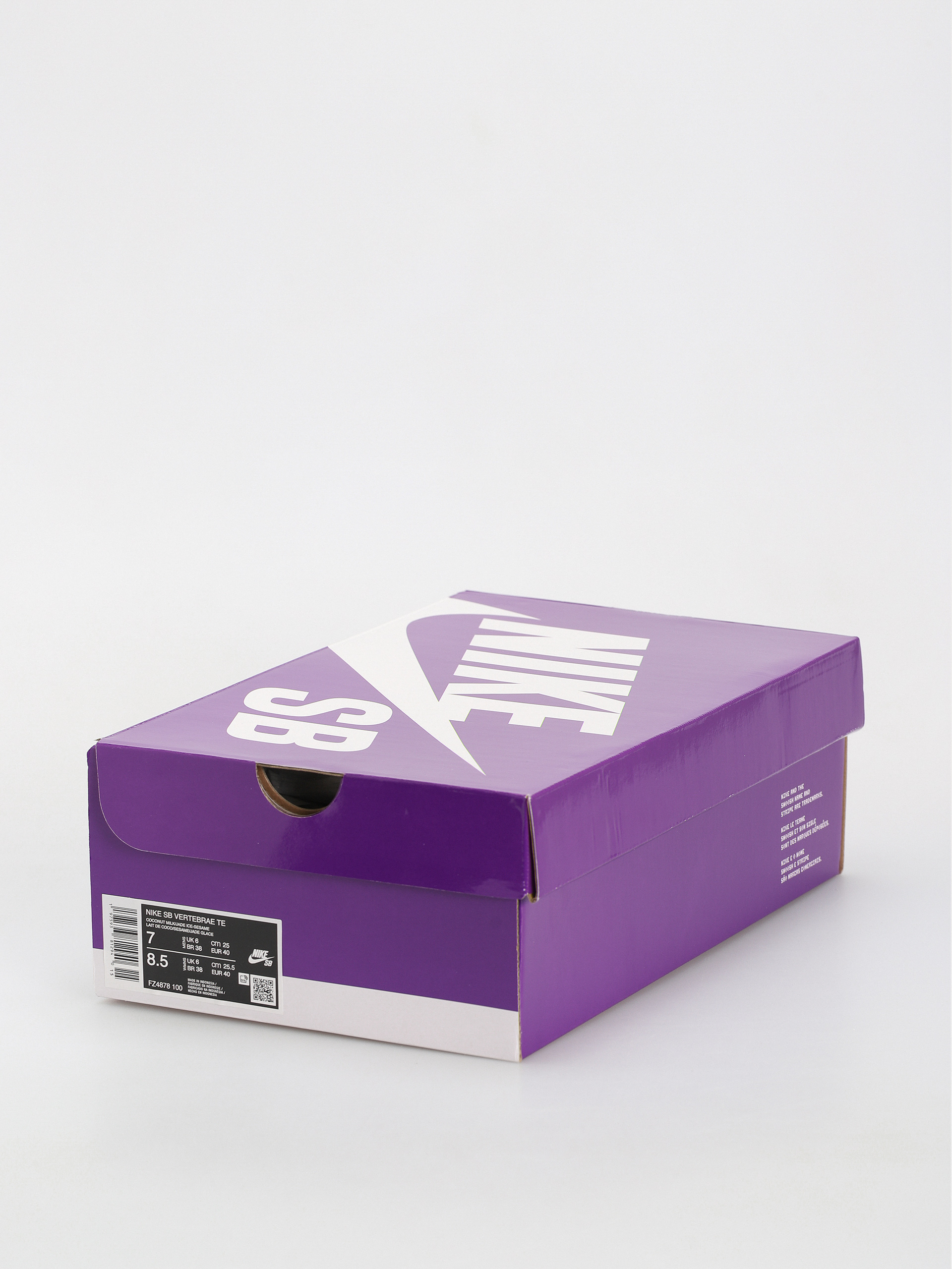 Nike SB Vertebrae Te Shoes (coconut milk/jade ice sesame flt gold)