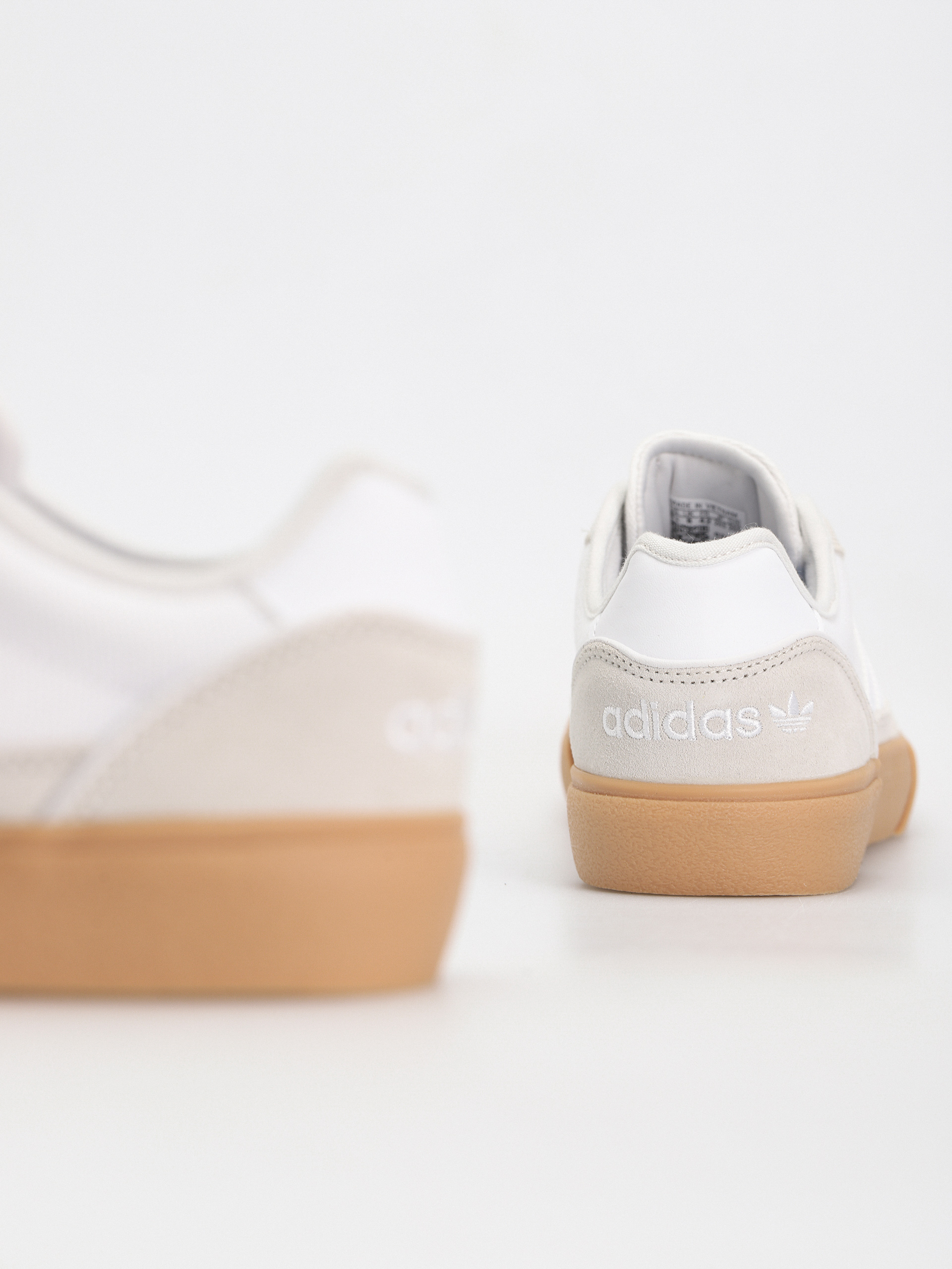 adidas Court TNS Premiere Shoes (crywht/ftwwht/gum3)