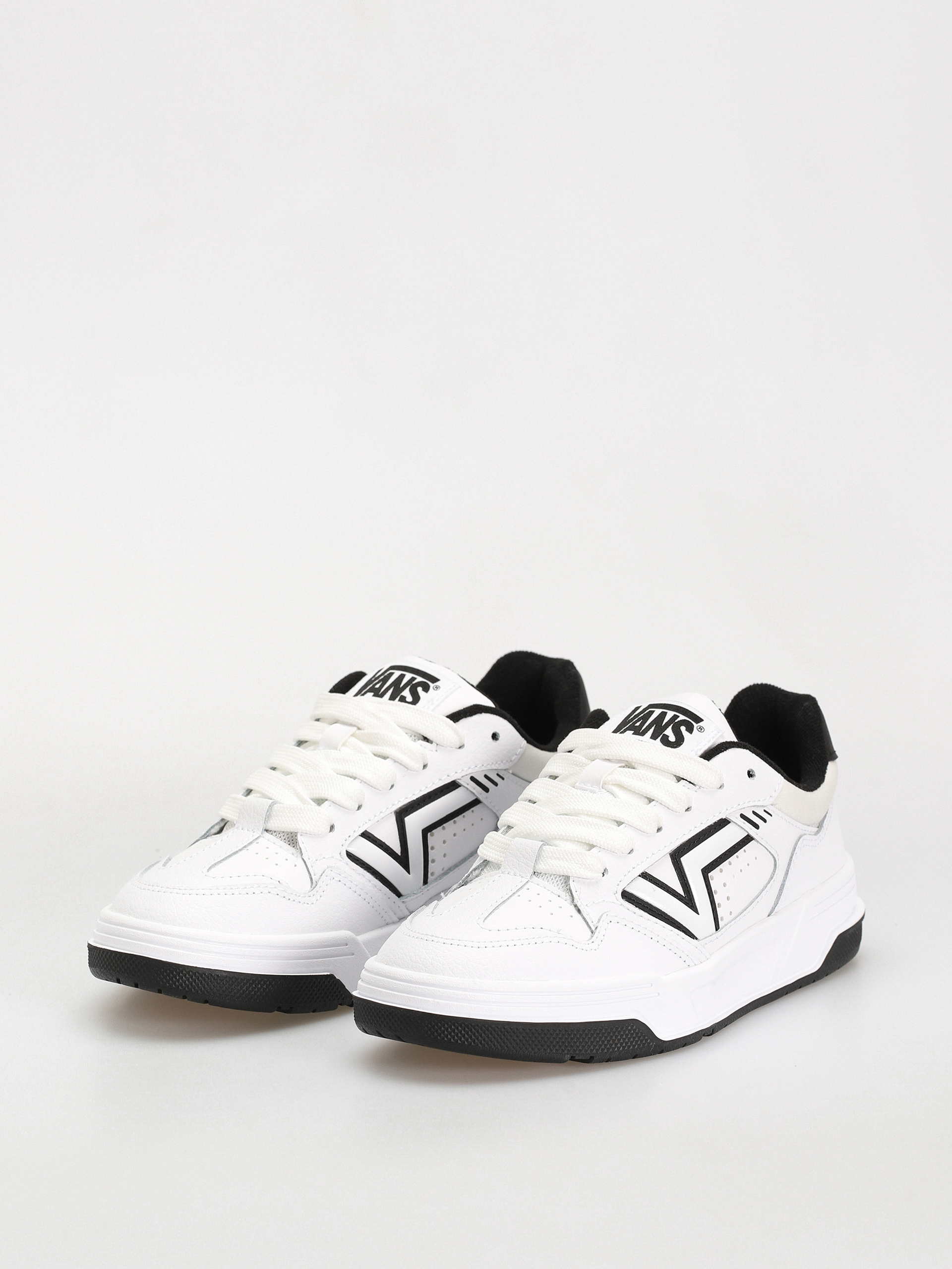 Vans Upland Shoes (white/black)