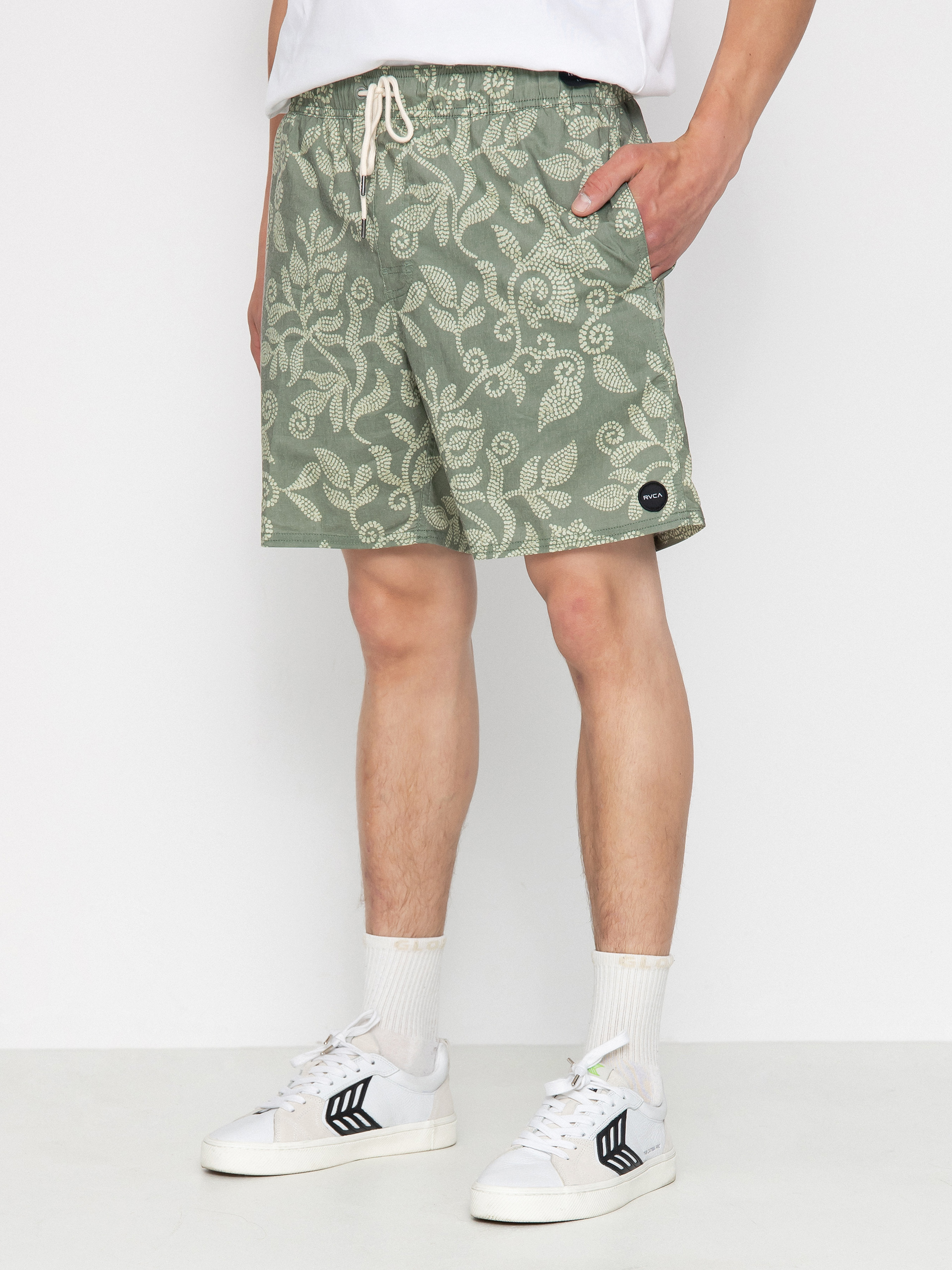 RVCA Barnes Elastic Boardshorts (surplus)