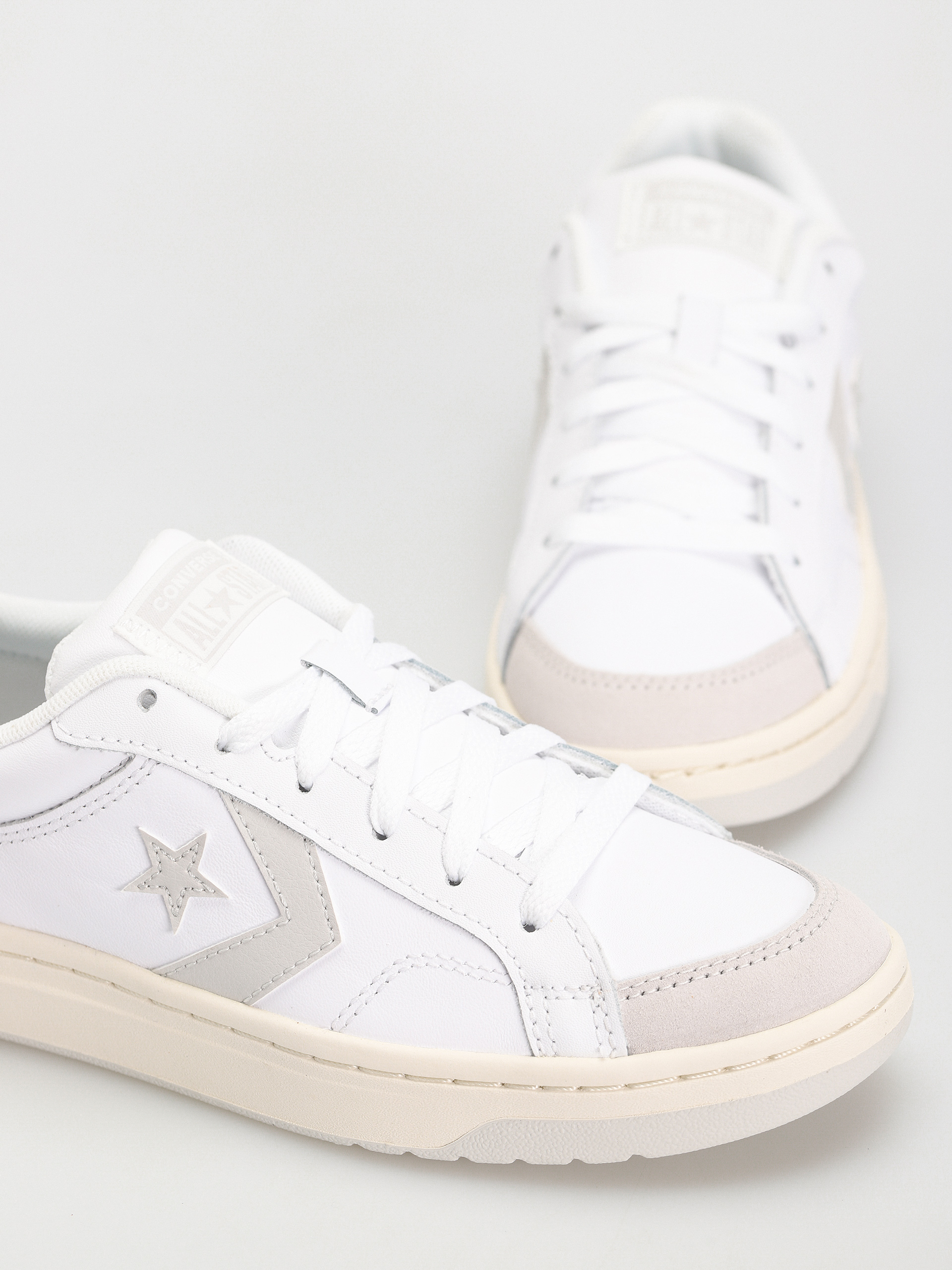 Converse Pro Blaze V2 Ox Shoes white optical white