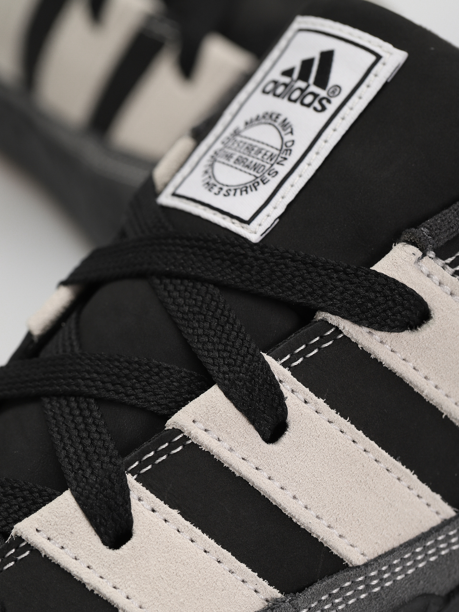 adidas Adimatic Shoes (cblack/ftwwht/carbon)