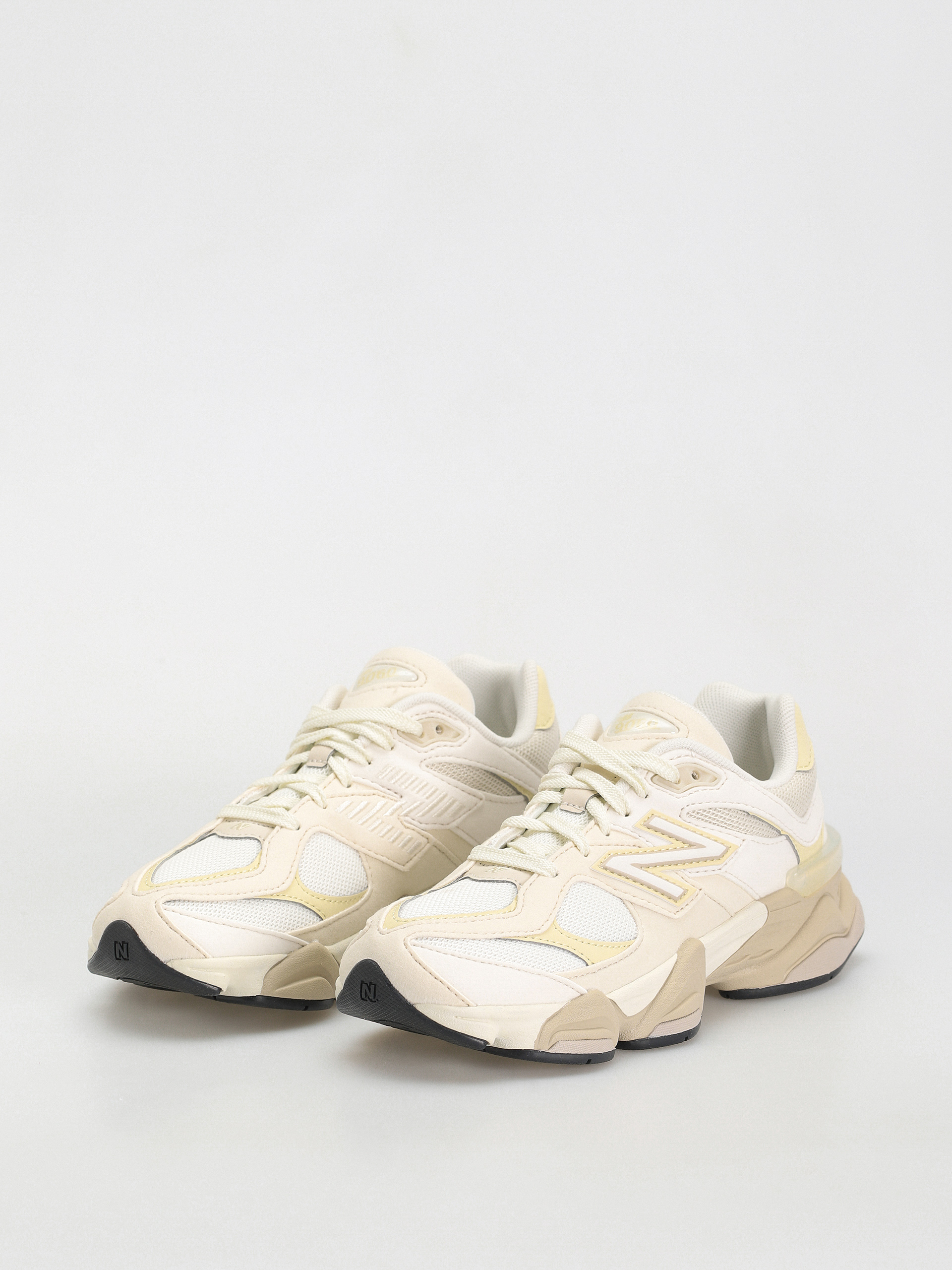 New Balance 9060 JR Shoes (sea salt)