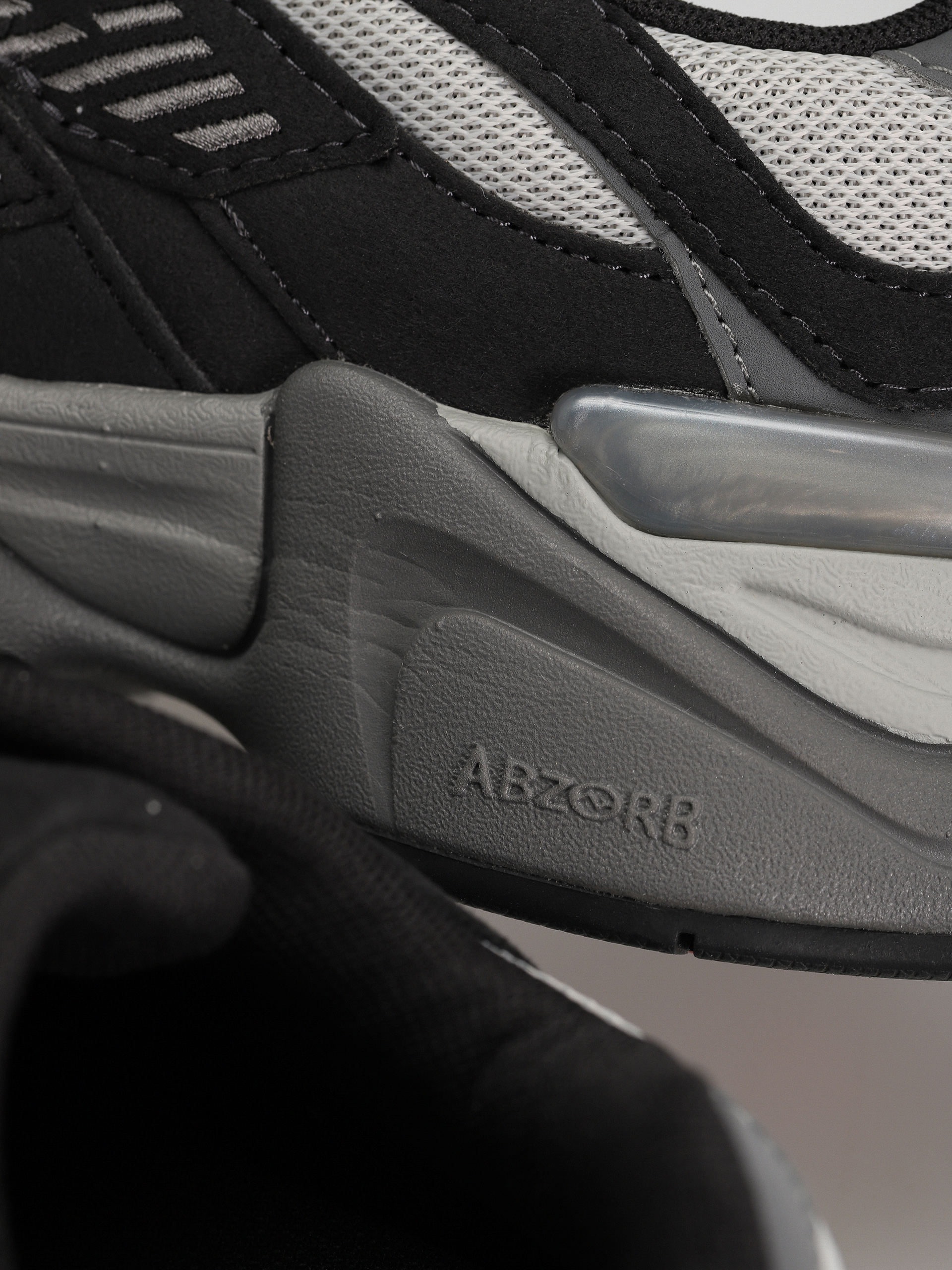 New Balance 9060 JR Shoes (black)