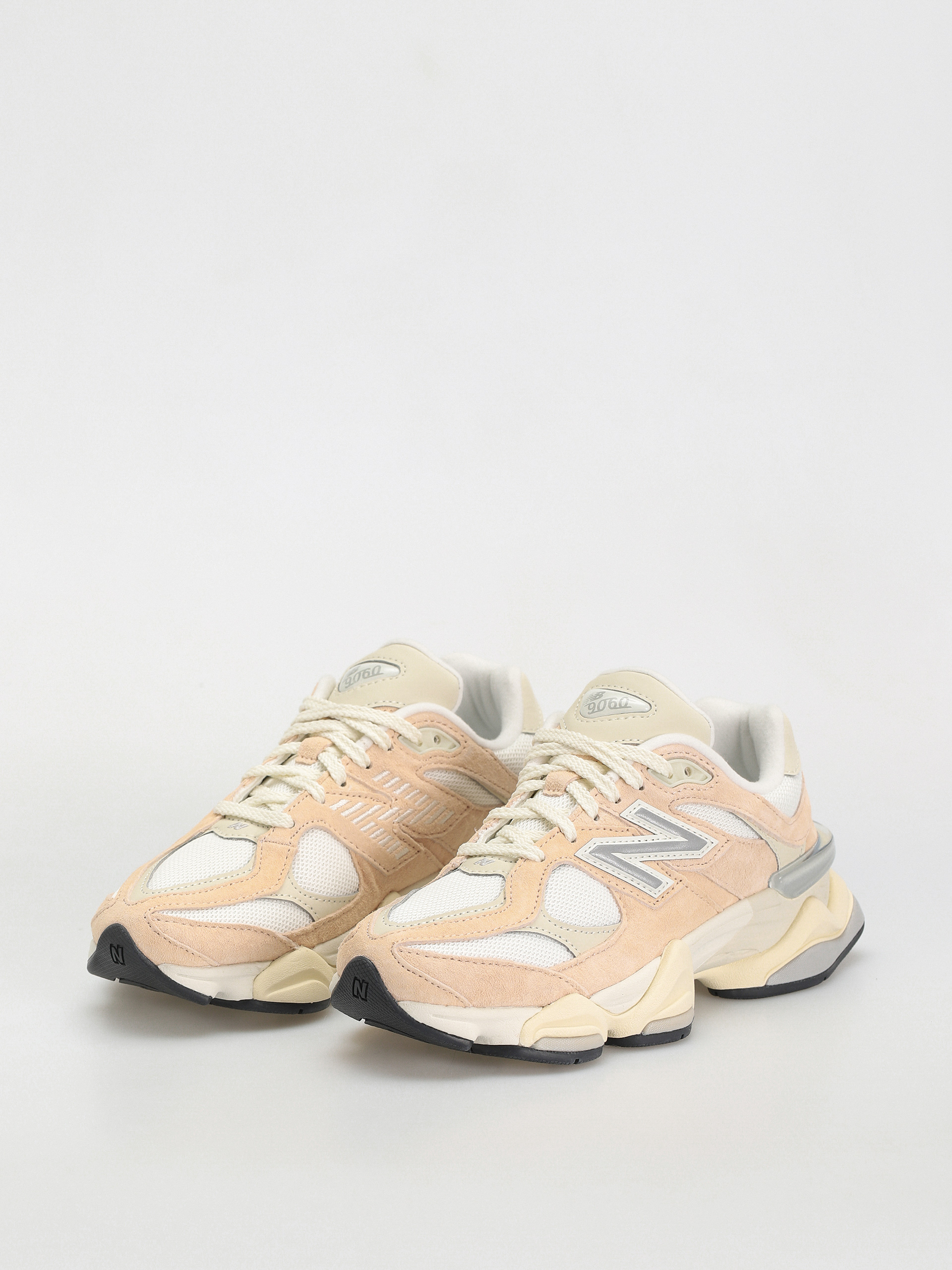 New Balance 9060 Shoes (vintage rose)