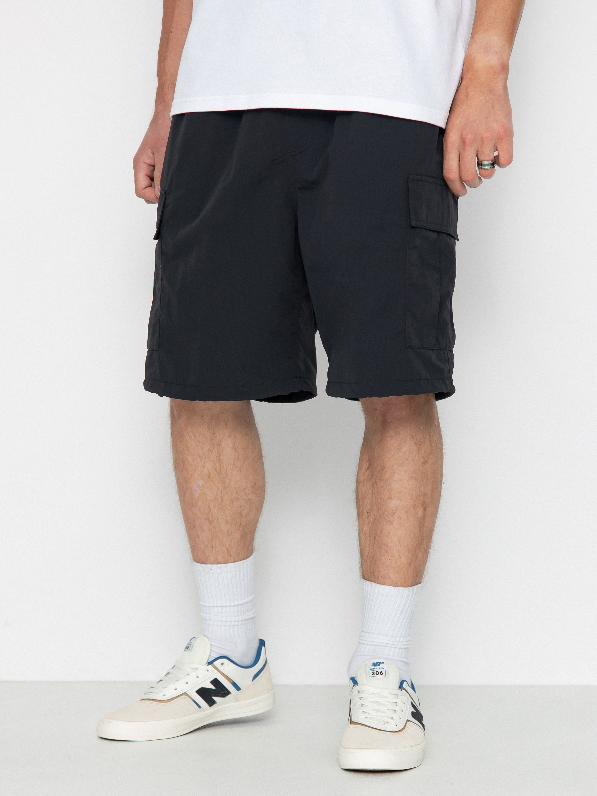 Black shorts cargo online