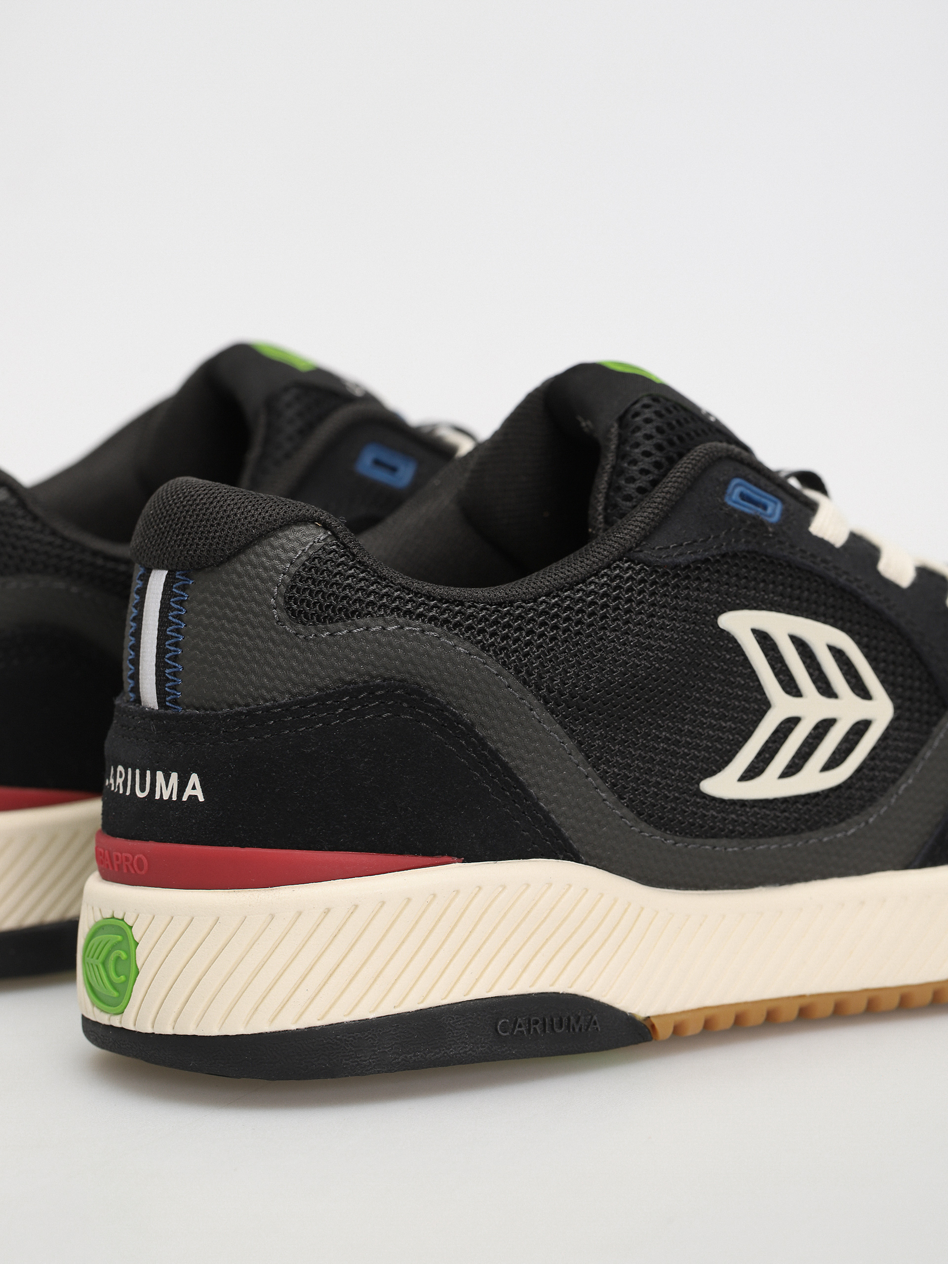 Cariuma UBA PRO Shoes (black/red & ivory)