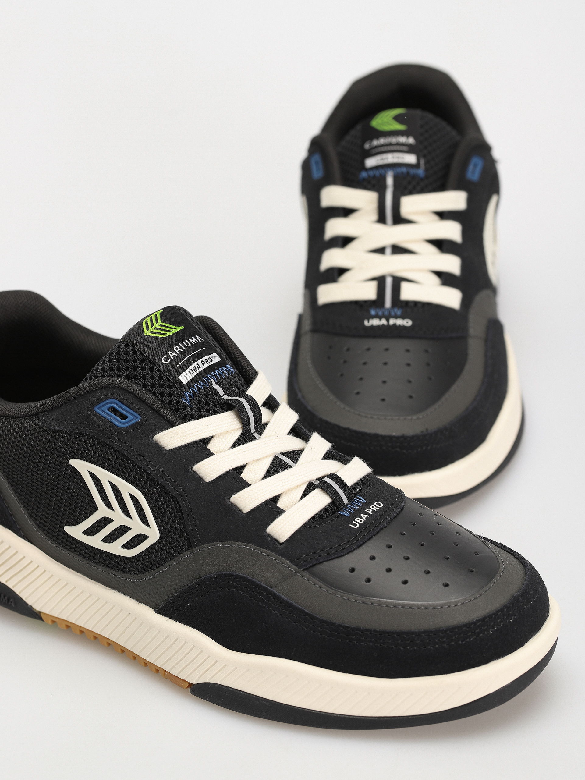 Cariuma UBA PRO Shoes (black/red & ivory)