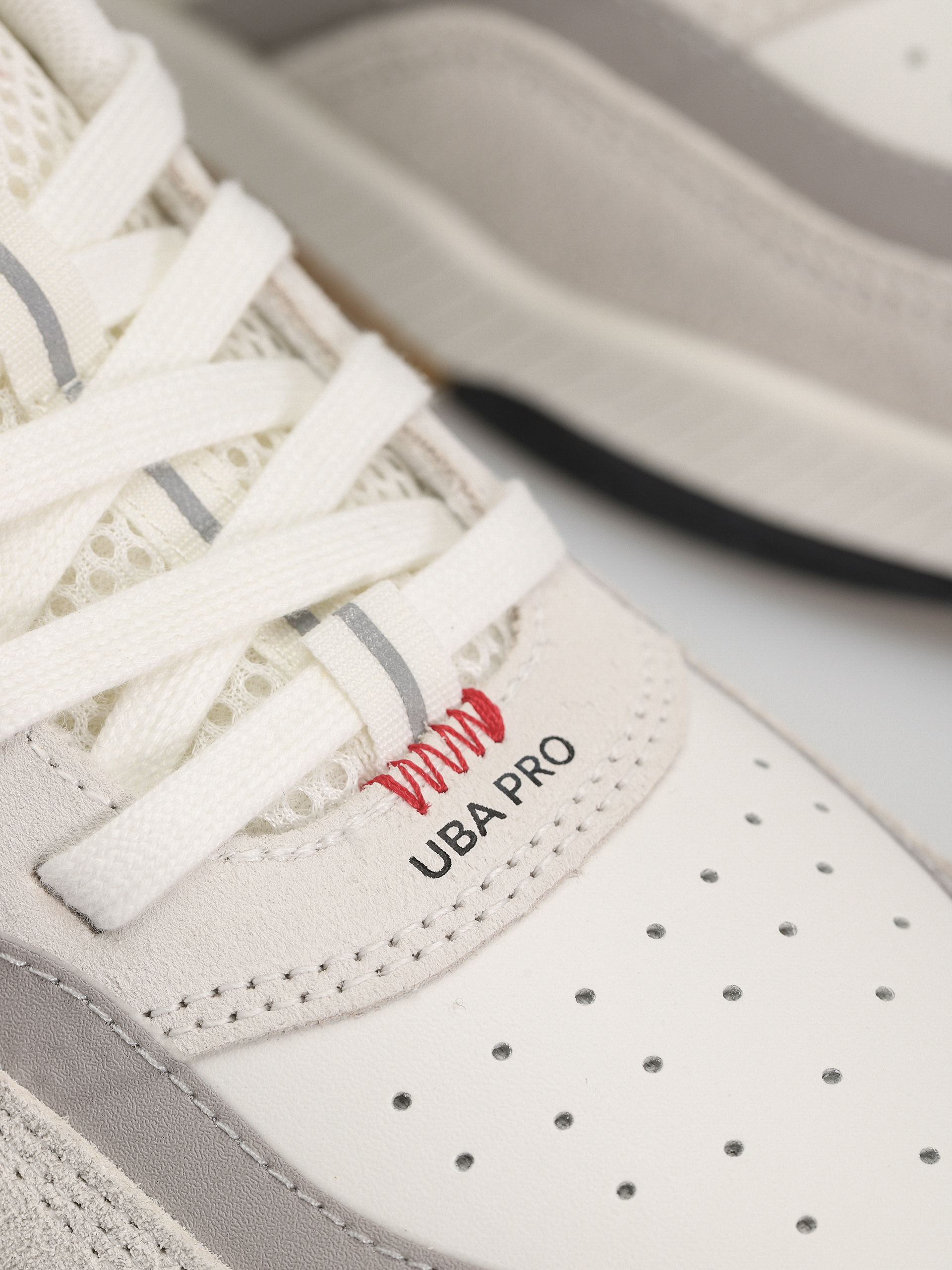 Cariuma UBA PRO Shoes (smoke white/red & black)